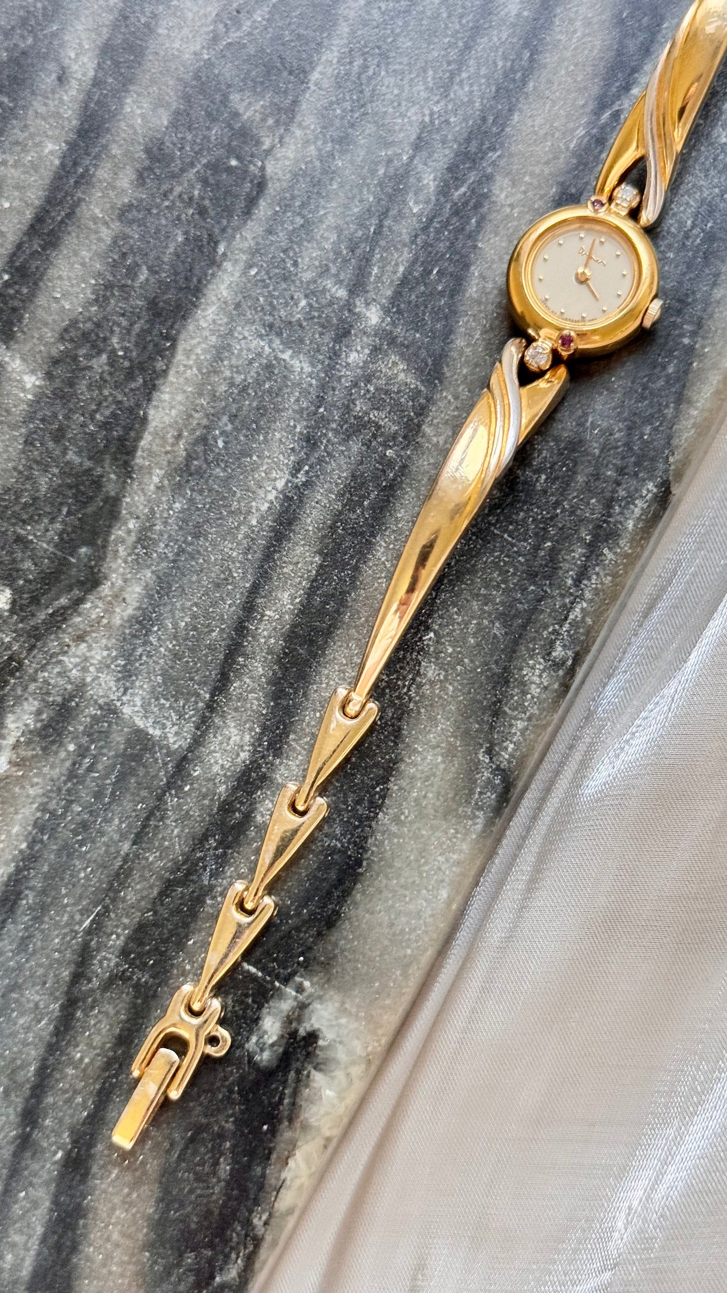 Dana ORIENT Vintage Watch 1990s - Diamonds and Rubies