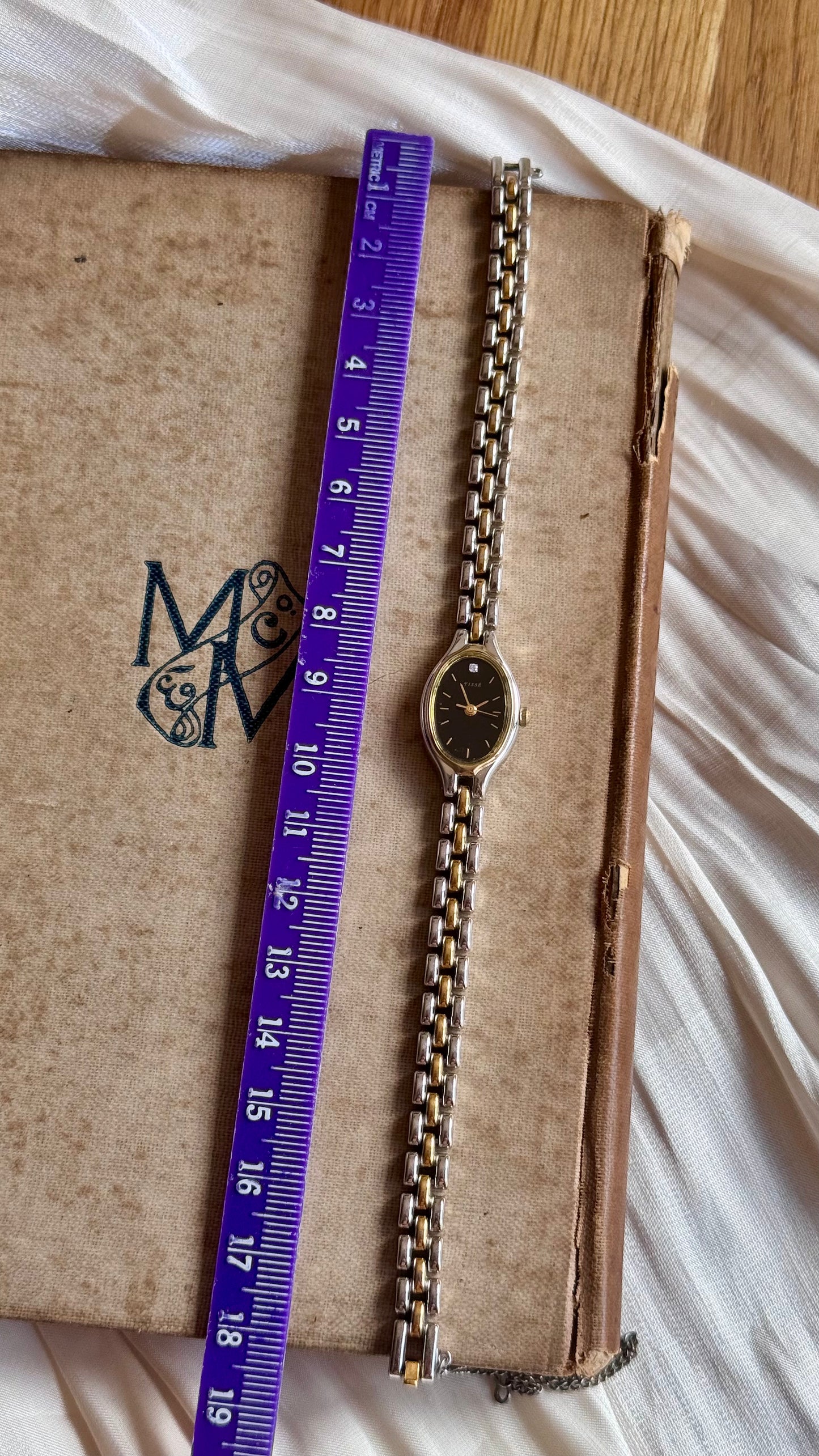 Super rare 1991 Vintage Seiko Tissé Watch - Diamond index