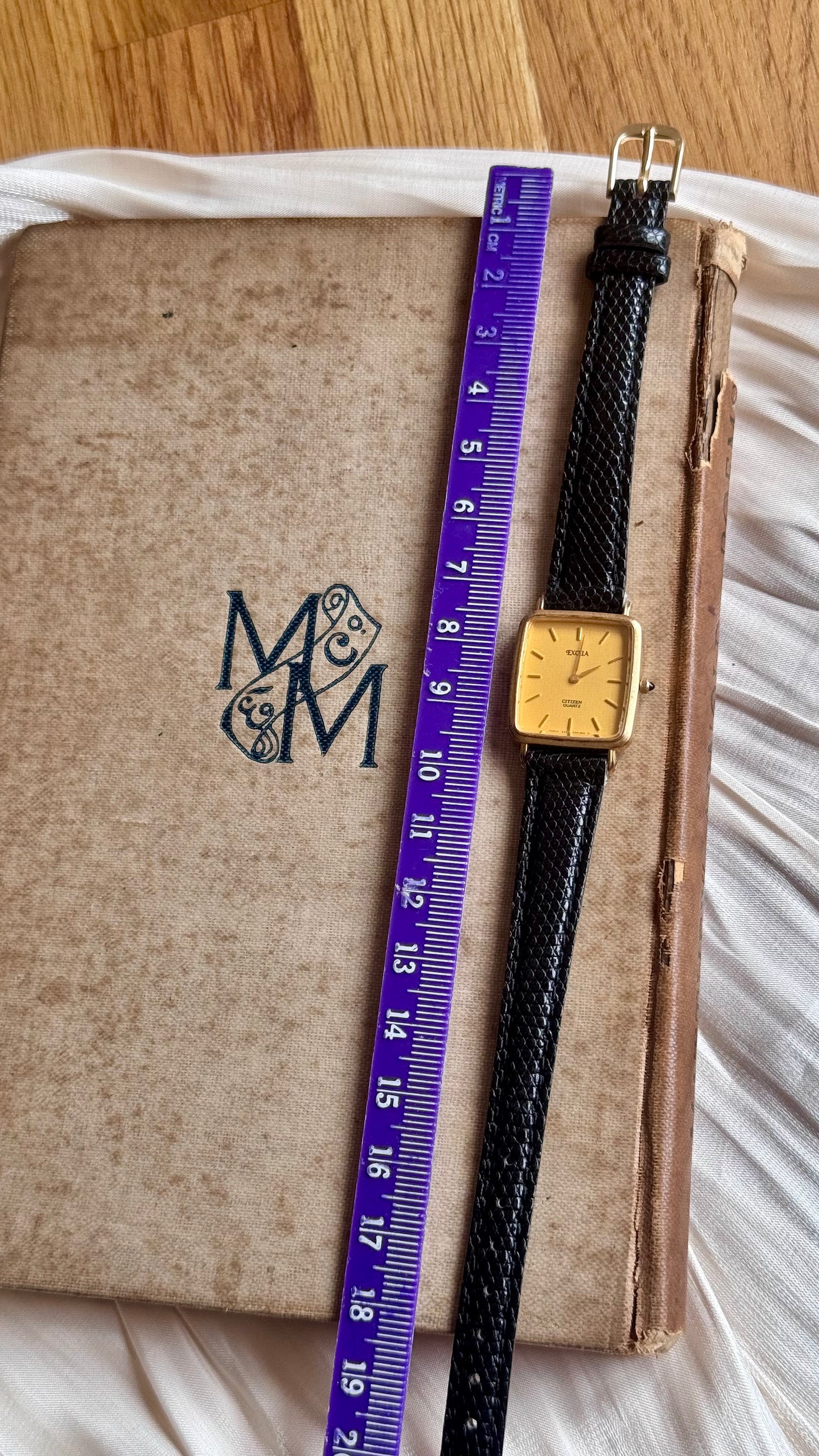 Ultra Slim Citizen Excela vintage watch 1983