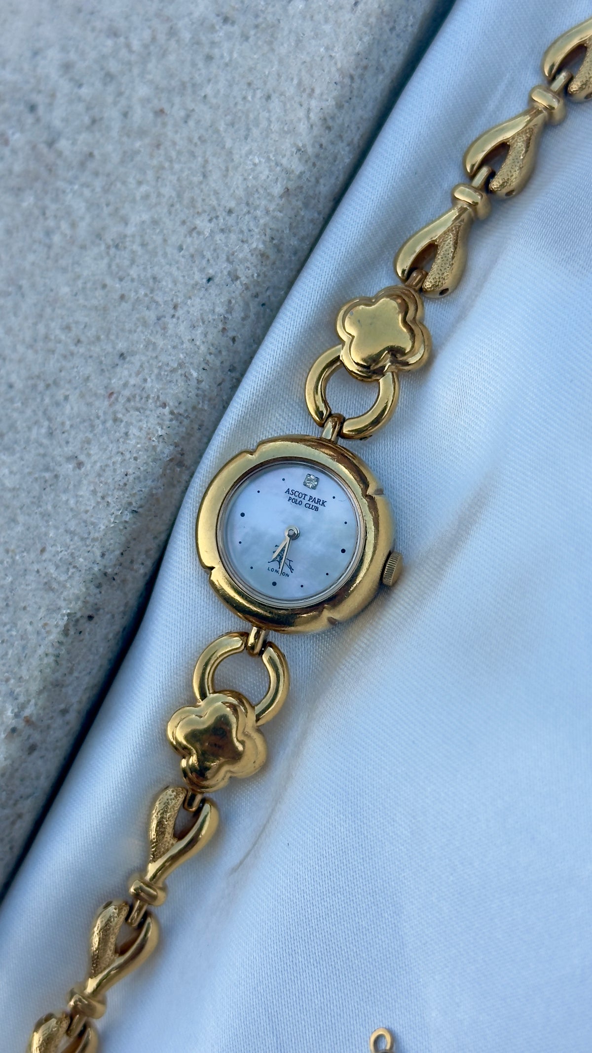 Ascot Park Polo Club London Vintage Watch 1990 - Mother of pearl dial