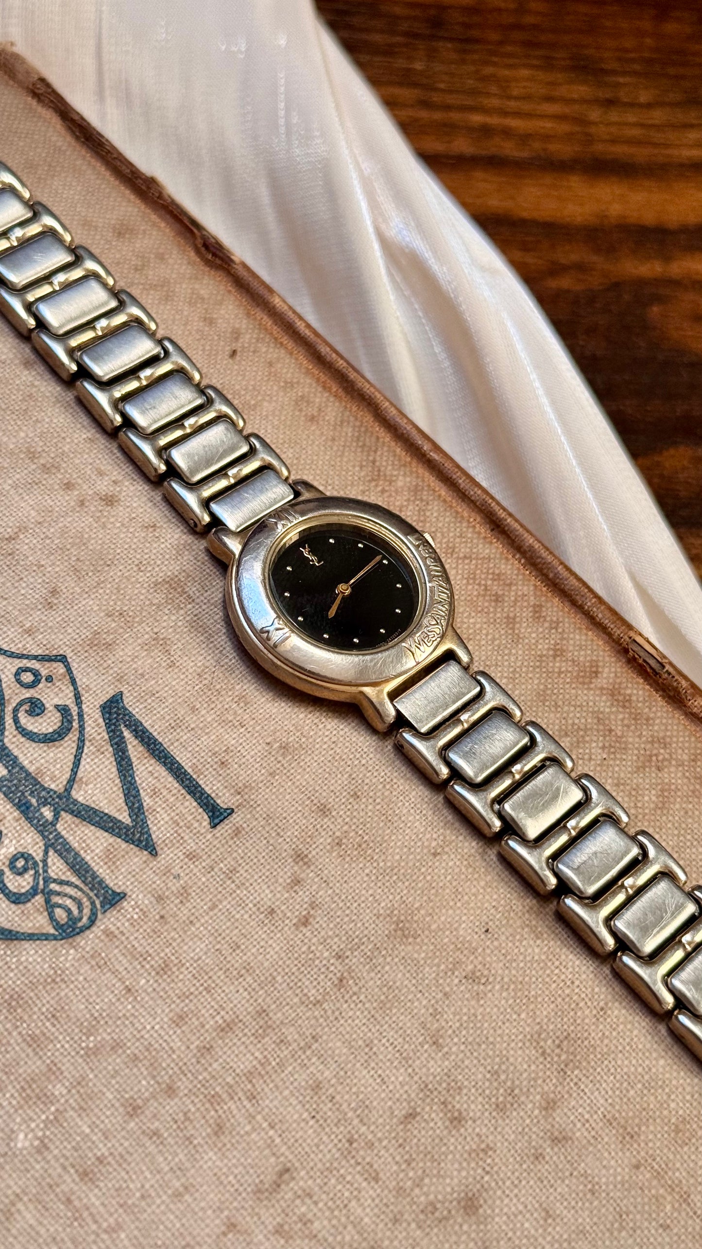 Yves Saint Laurent vintage watch (YSL) 1990s