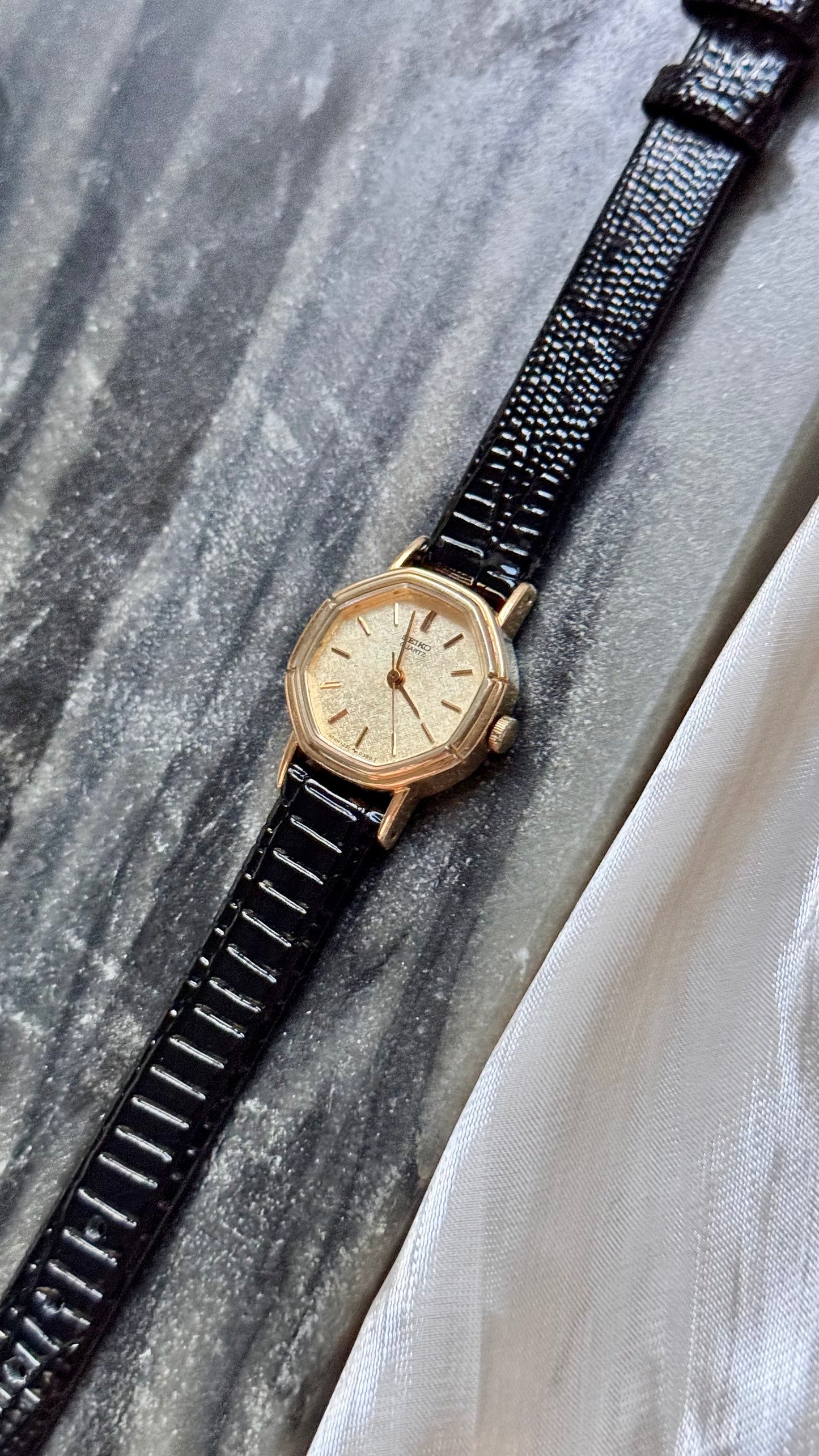 Super Rare Seiko vintage watch 1983 - Gold Plated