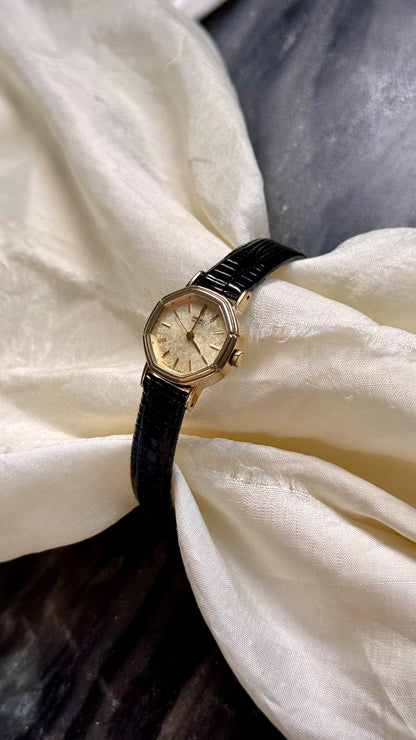 Super Rare Seiko vintage watch 1983 - Gold Plated