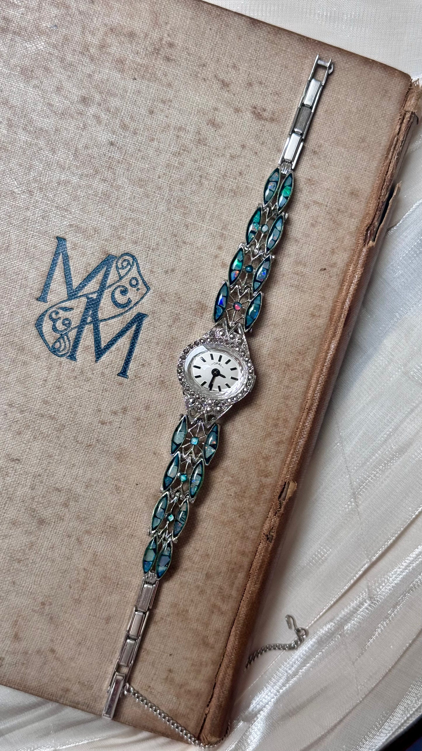 Art Deco Opal Watch 1980s - Swiss Made