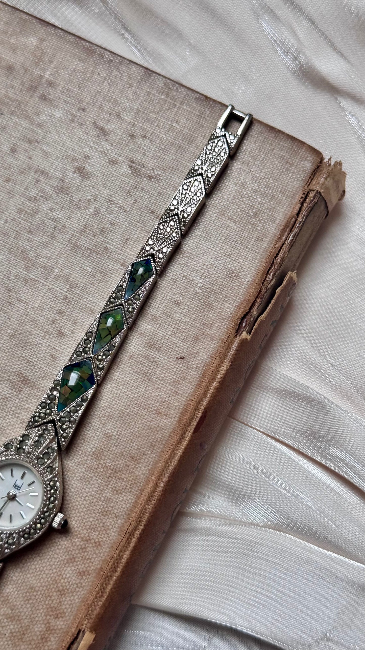 Heel Art Deco Opal Watch 1990s