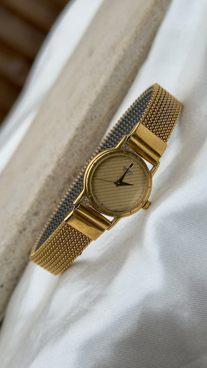 Seiko Vintage Watch 1985 - stretch band