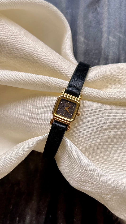 Ultra Rare Citizen CQ vintage watch 1984