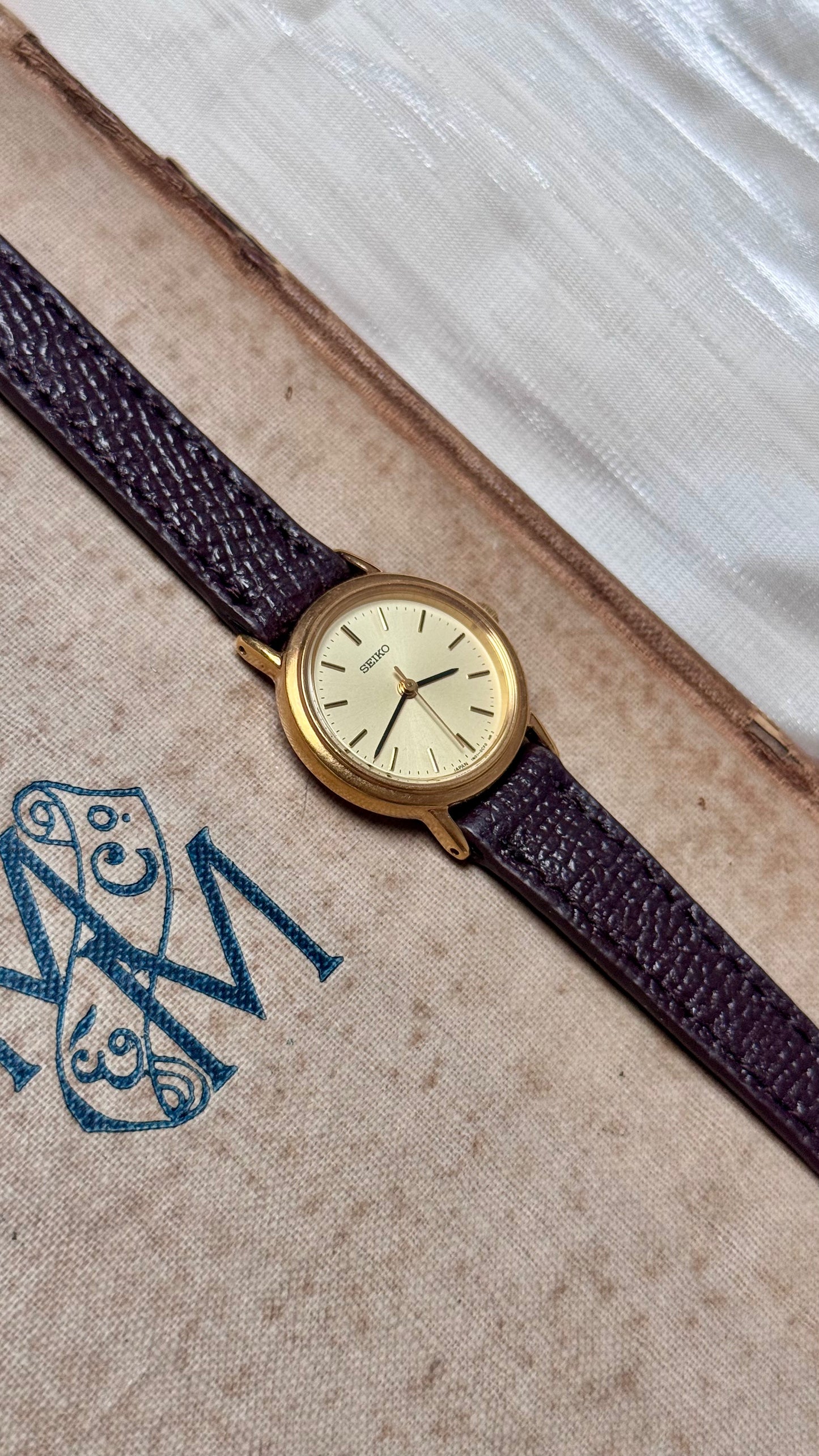 Seiko 1996 Champagne Dial Vintage Watch - 18k Gold Plated