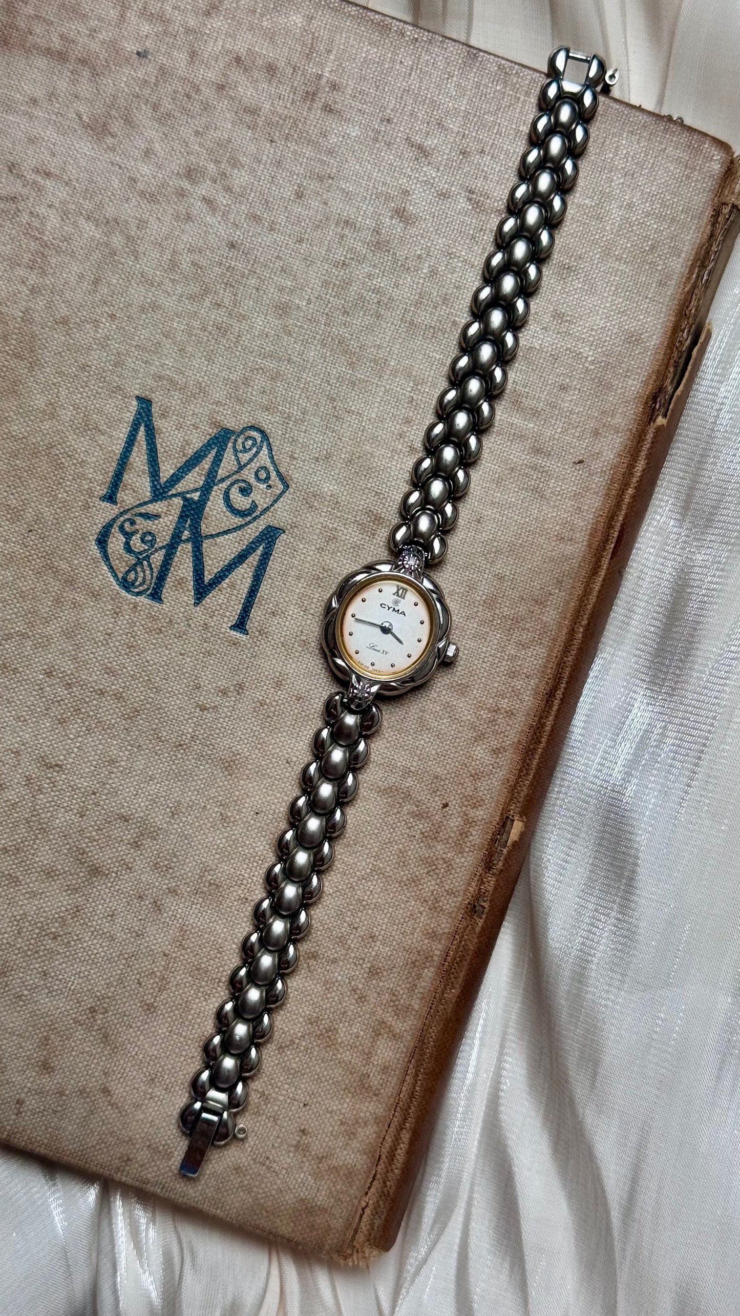 1980s Vintage Cyma Louis XV Watch - Diamonds