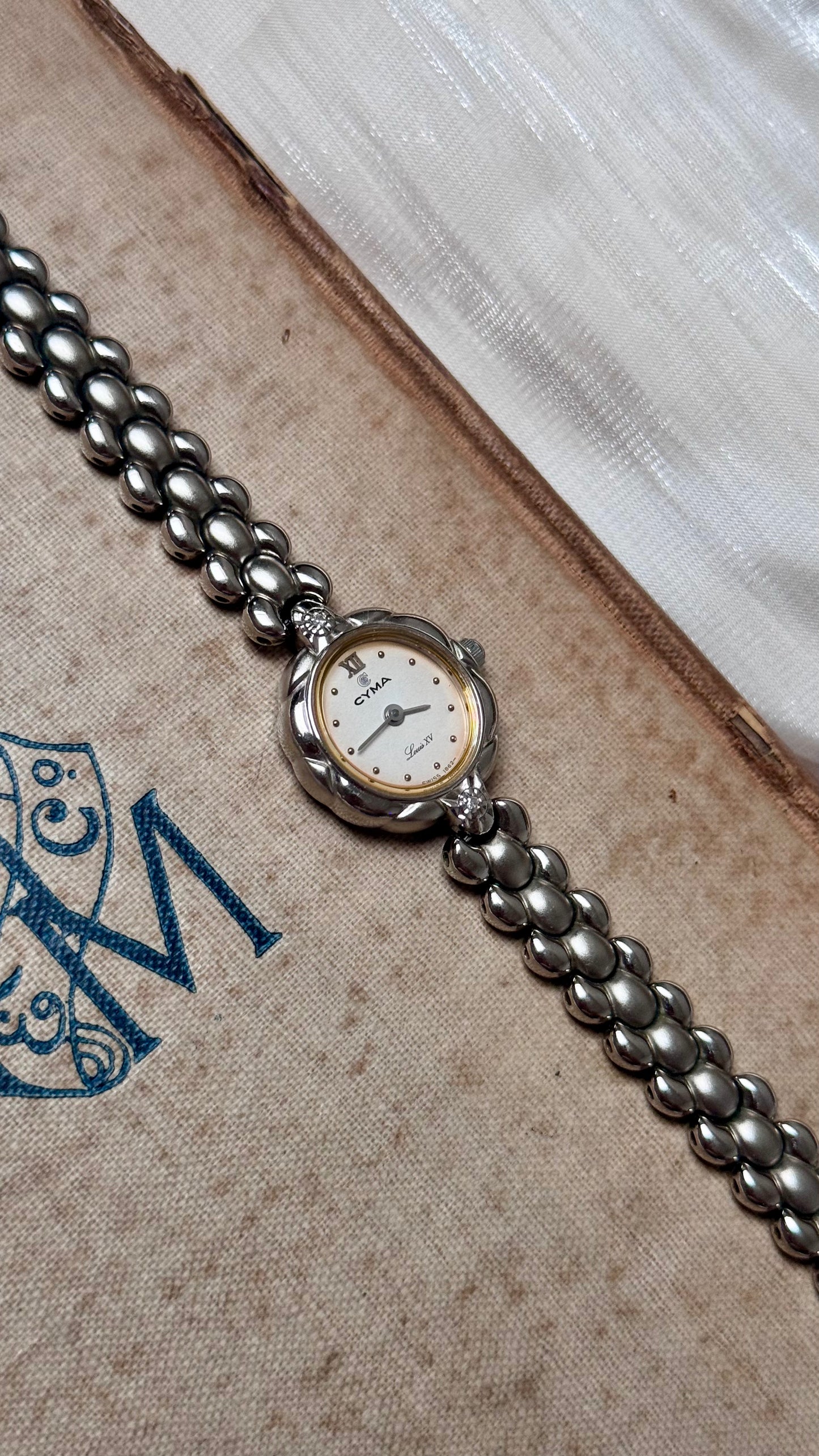 1980s Vintage Cyma Louis XV Watch - Diamonds