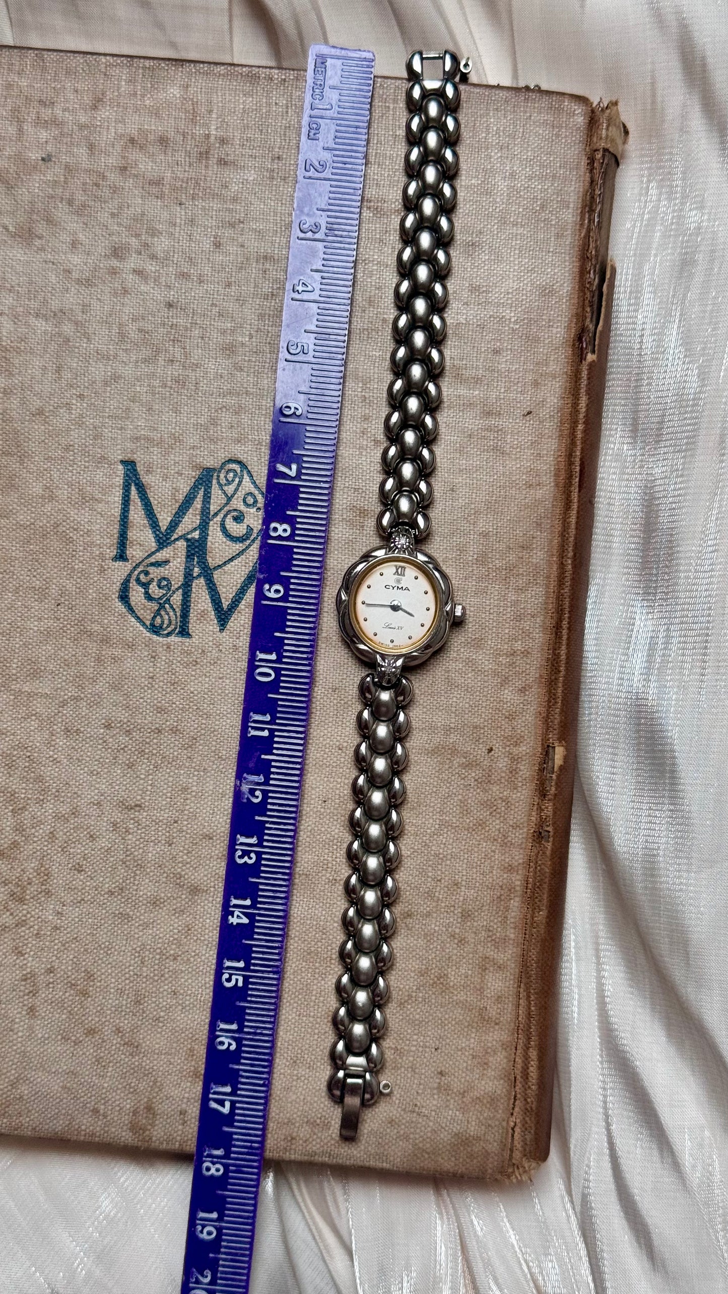 1980s Vintage Cyma Louis XV Watch - Diamonds