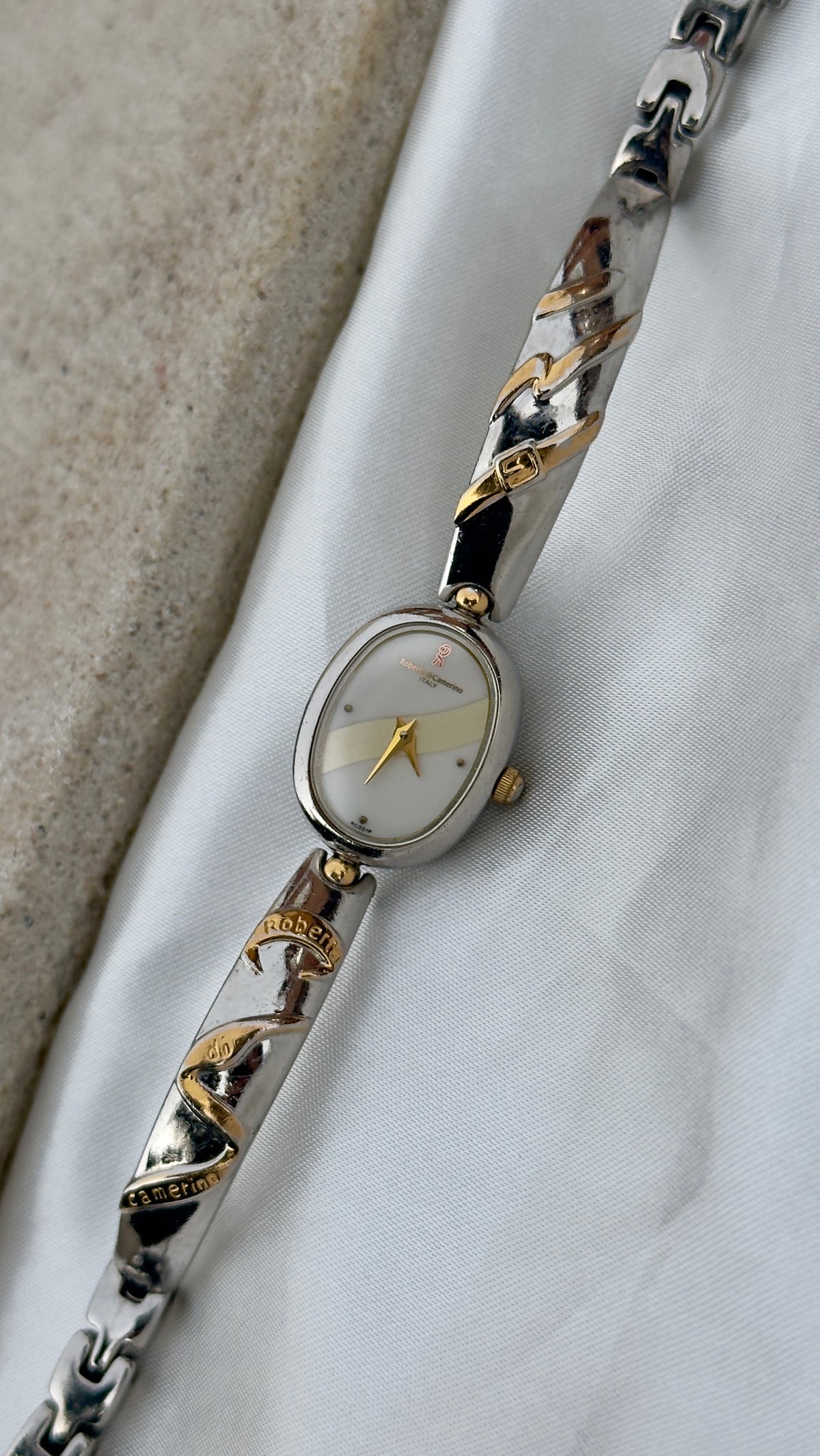 Roberta di Camerino Italy Vintage Watch 1996