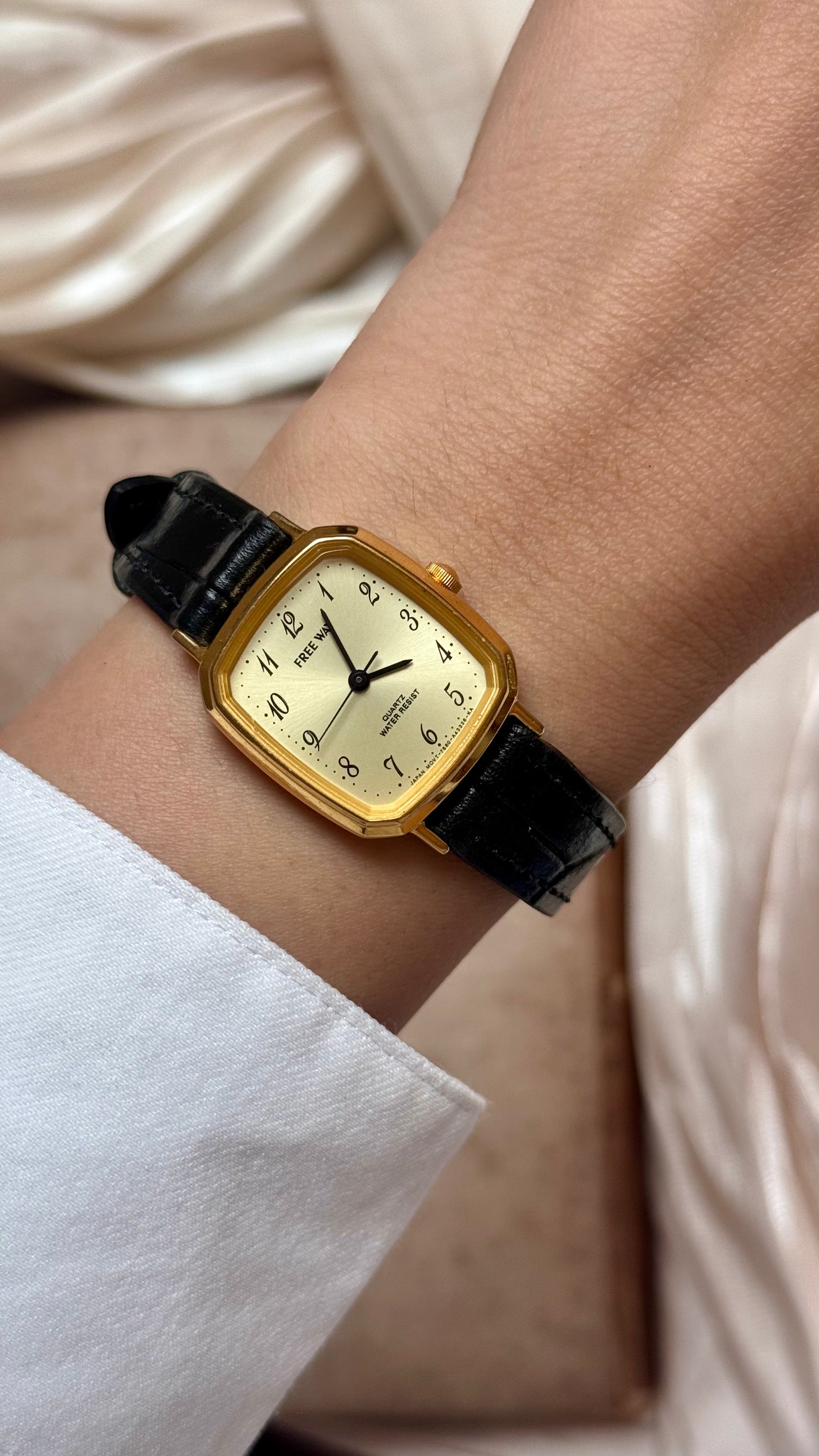 Vintage Citizen Watch 1990s