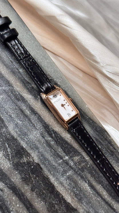 United Arrows vintage watch 1990s