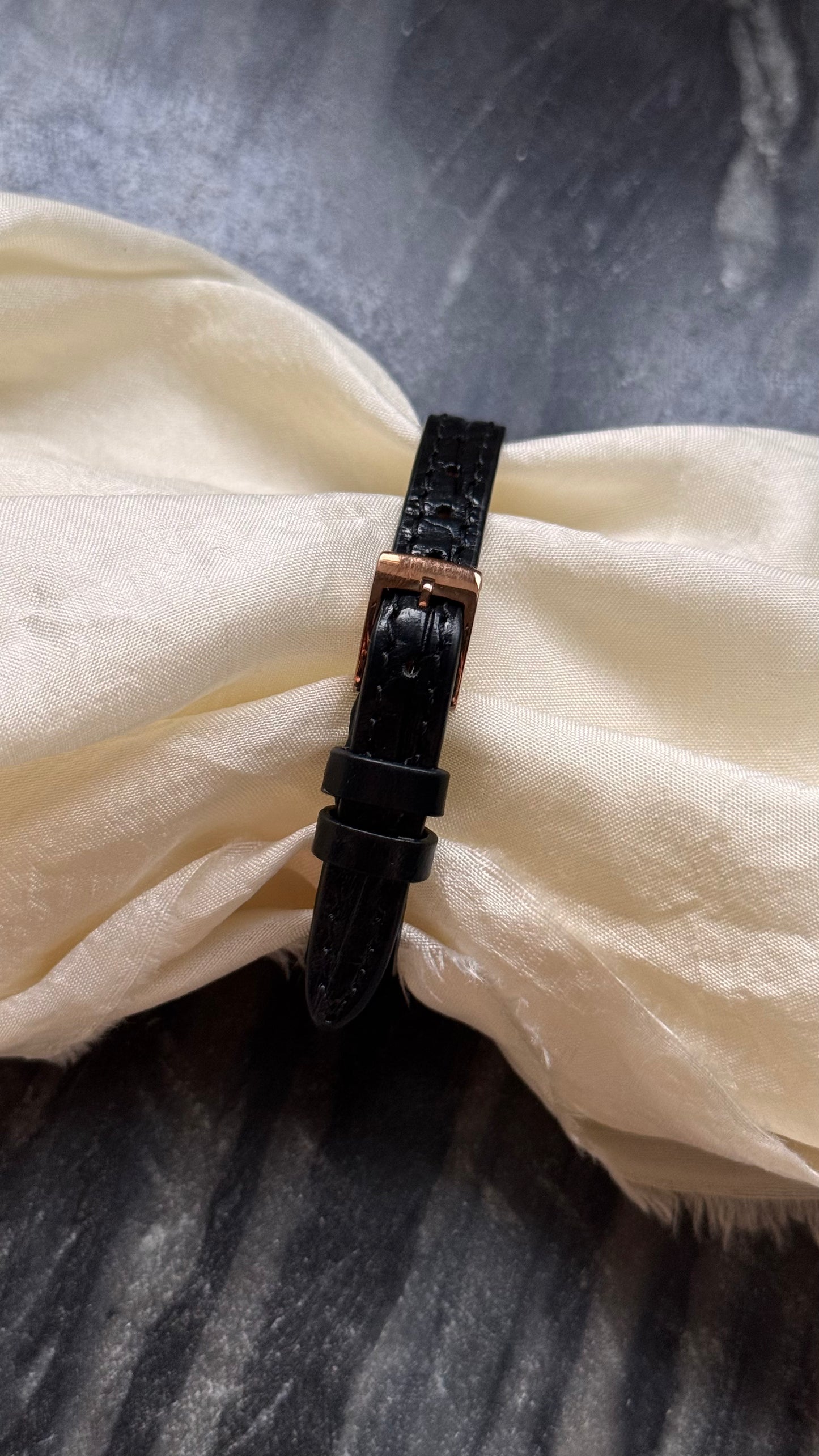 United Arrows vintage watch 1990s
