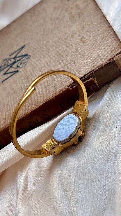 Lucerne Peekaboo vintage watch