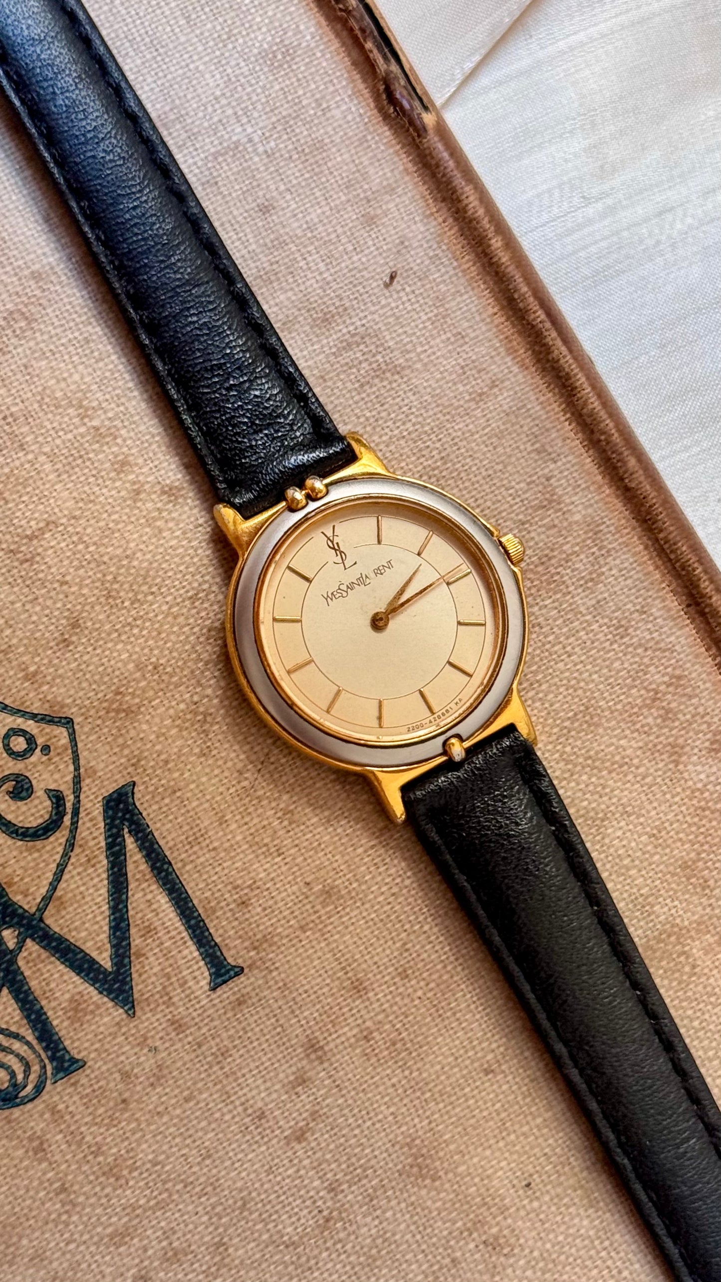Yves Saint Laurent vintage watch (YSL) 1990s