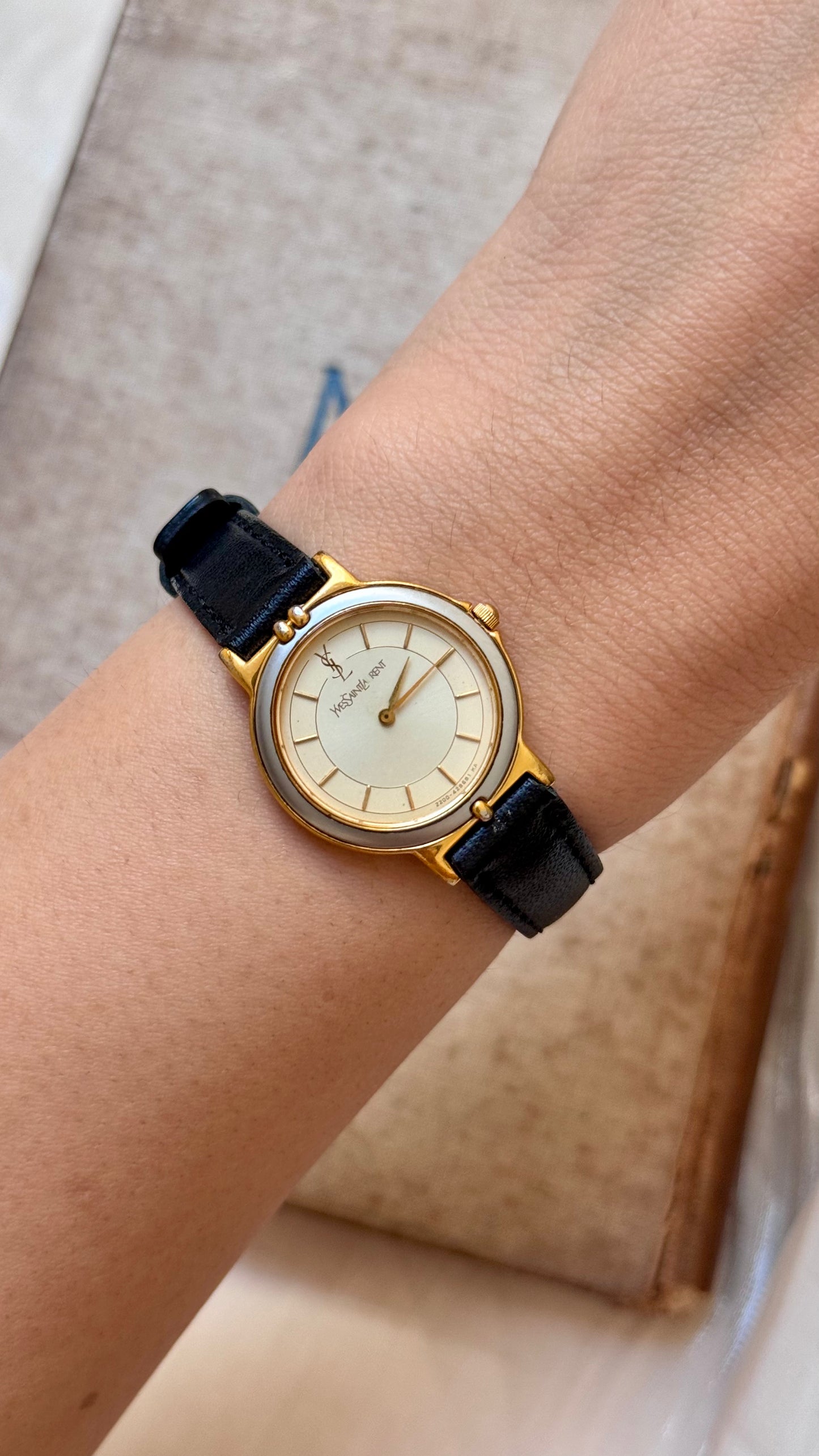 Yves Saint Laurent vintage watch (YSL) 1990s
