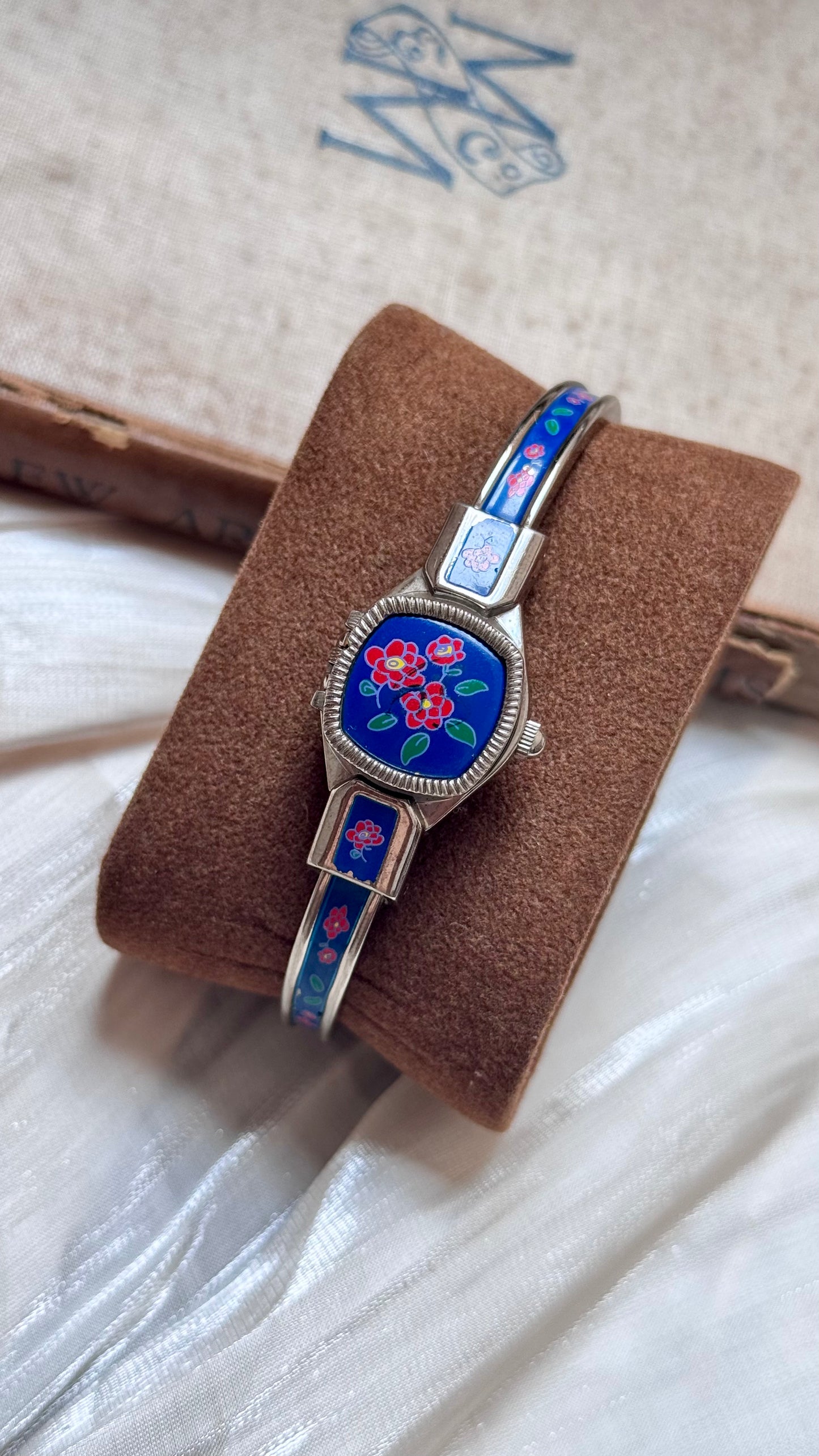 Prip Prep Peekaboo vintage watch