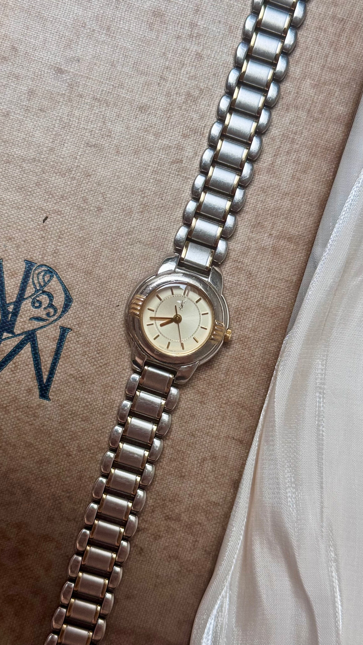 Yves Saint Laurent vintage watch (YSL) 1990s