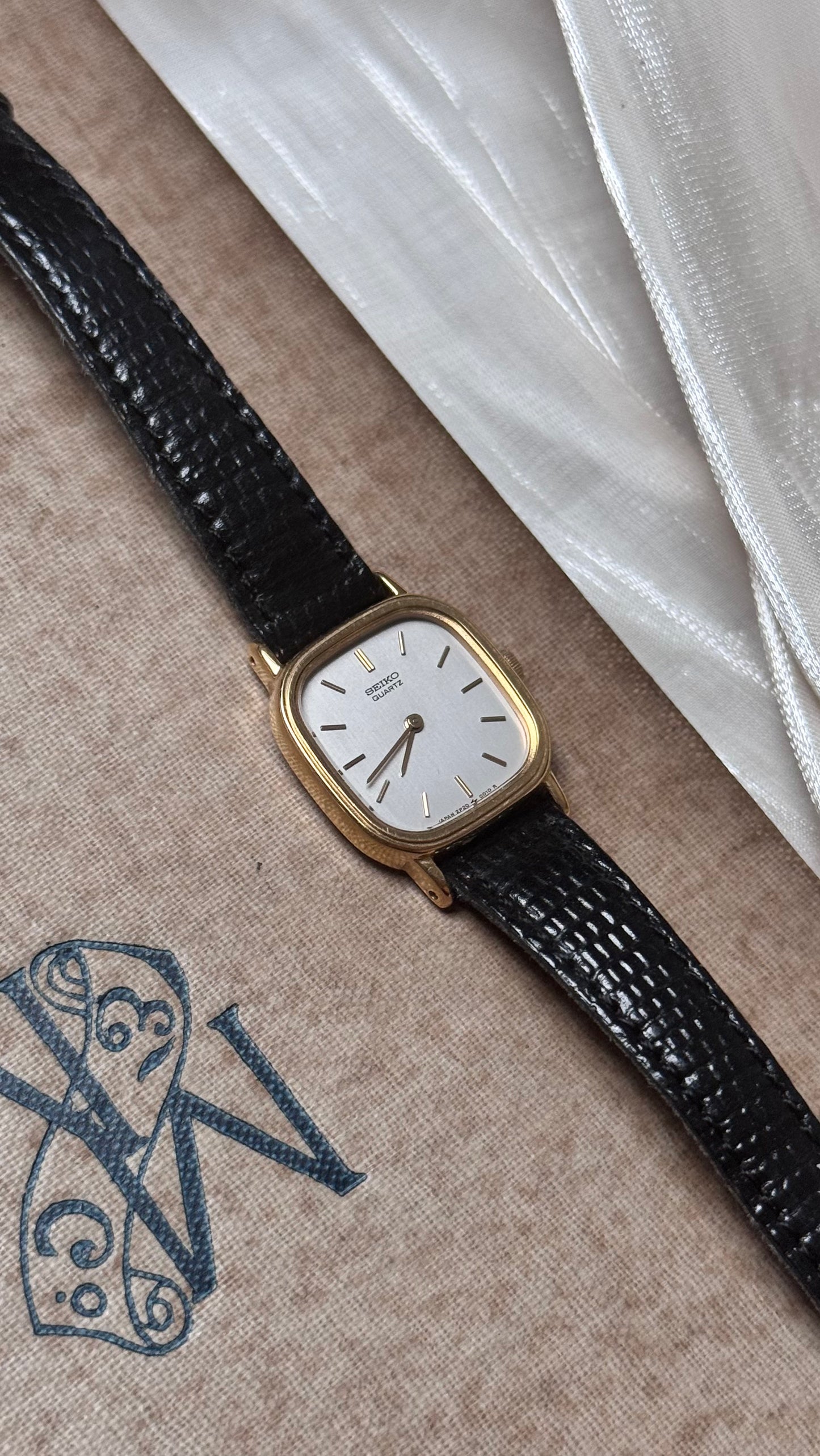 Seiko Vintage Watch 1986 - Gold Plated, Grey Dial