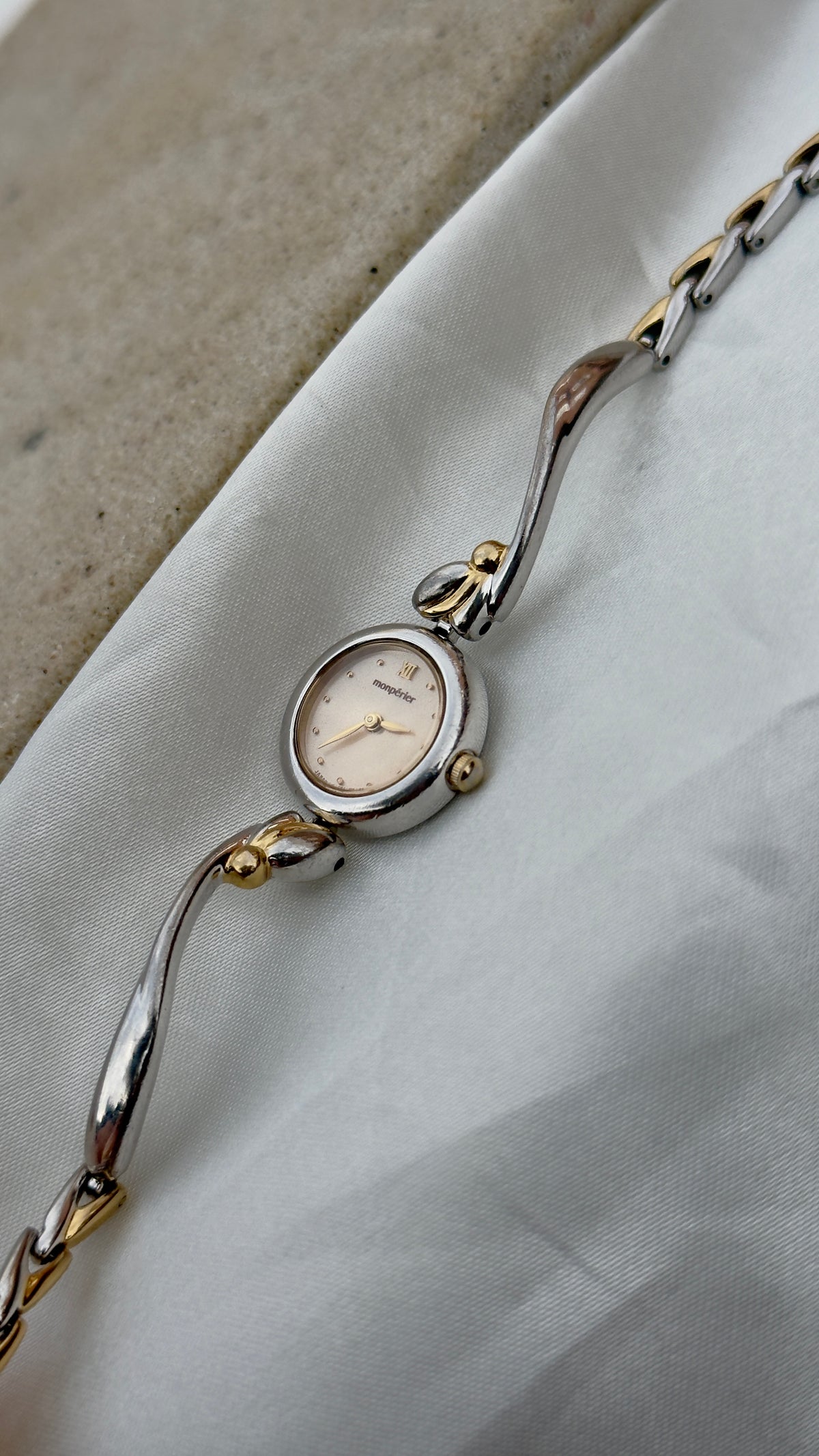 Monpérier - Ricoh Vintage Watch 1990s
