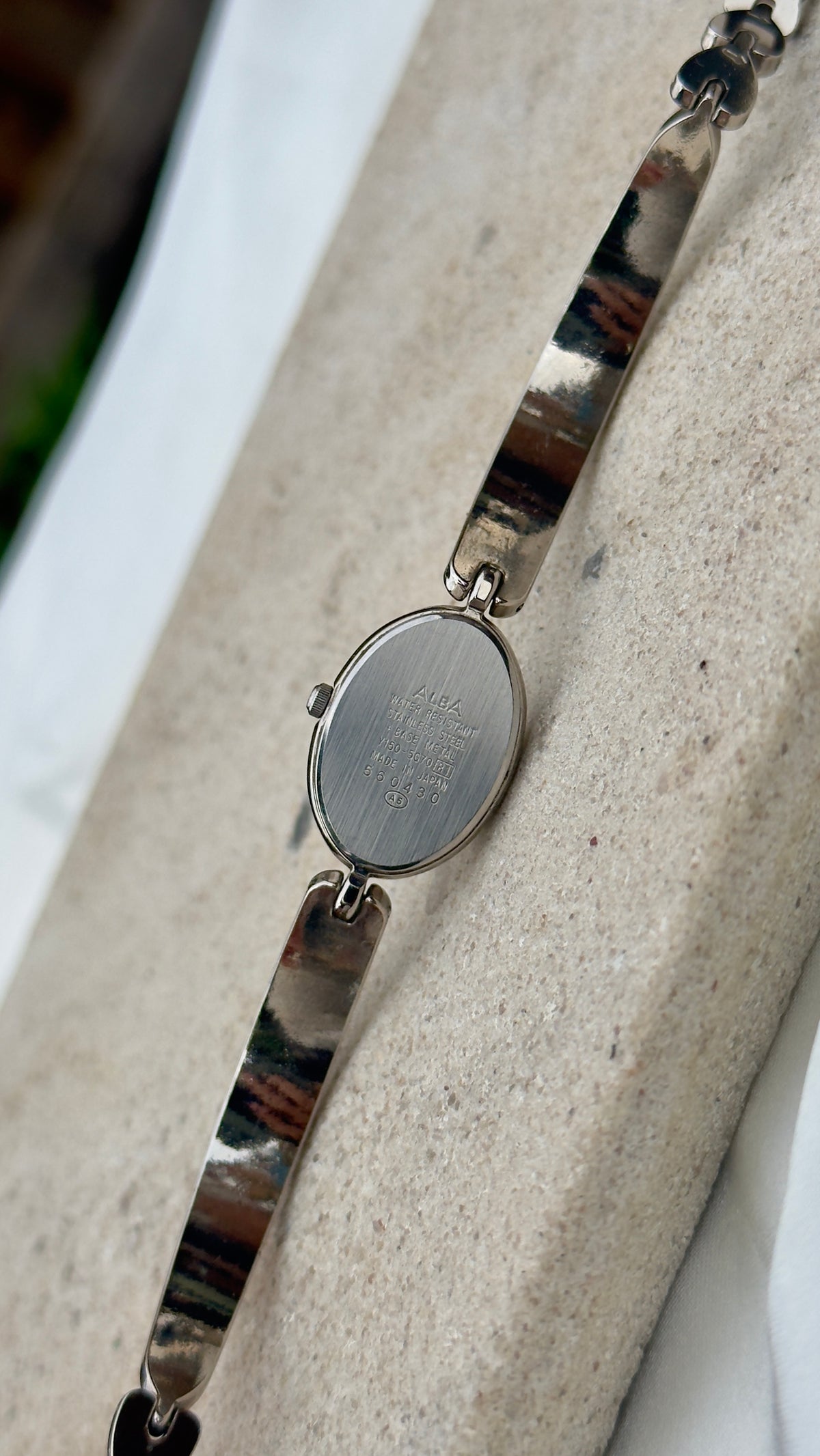 Seiko Alba Vintage Watch 1995 - Oval face, blue dial