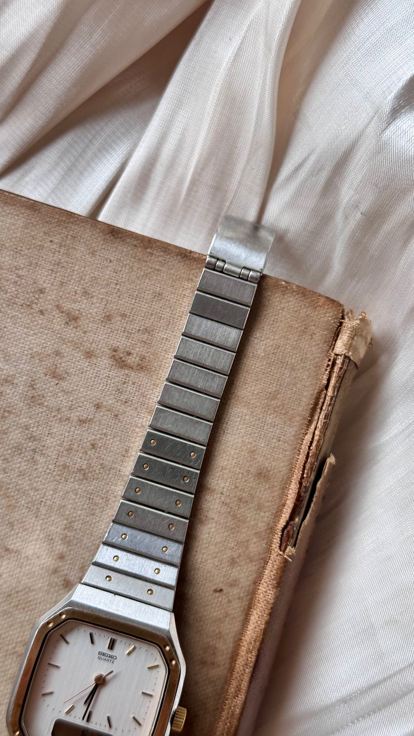 Classic Seiko Dual Time Vintage Watch 1980s