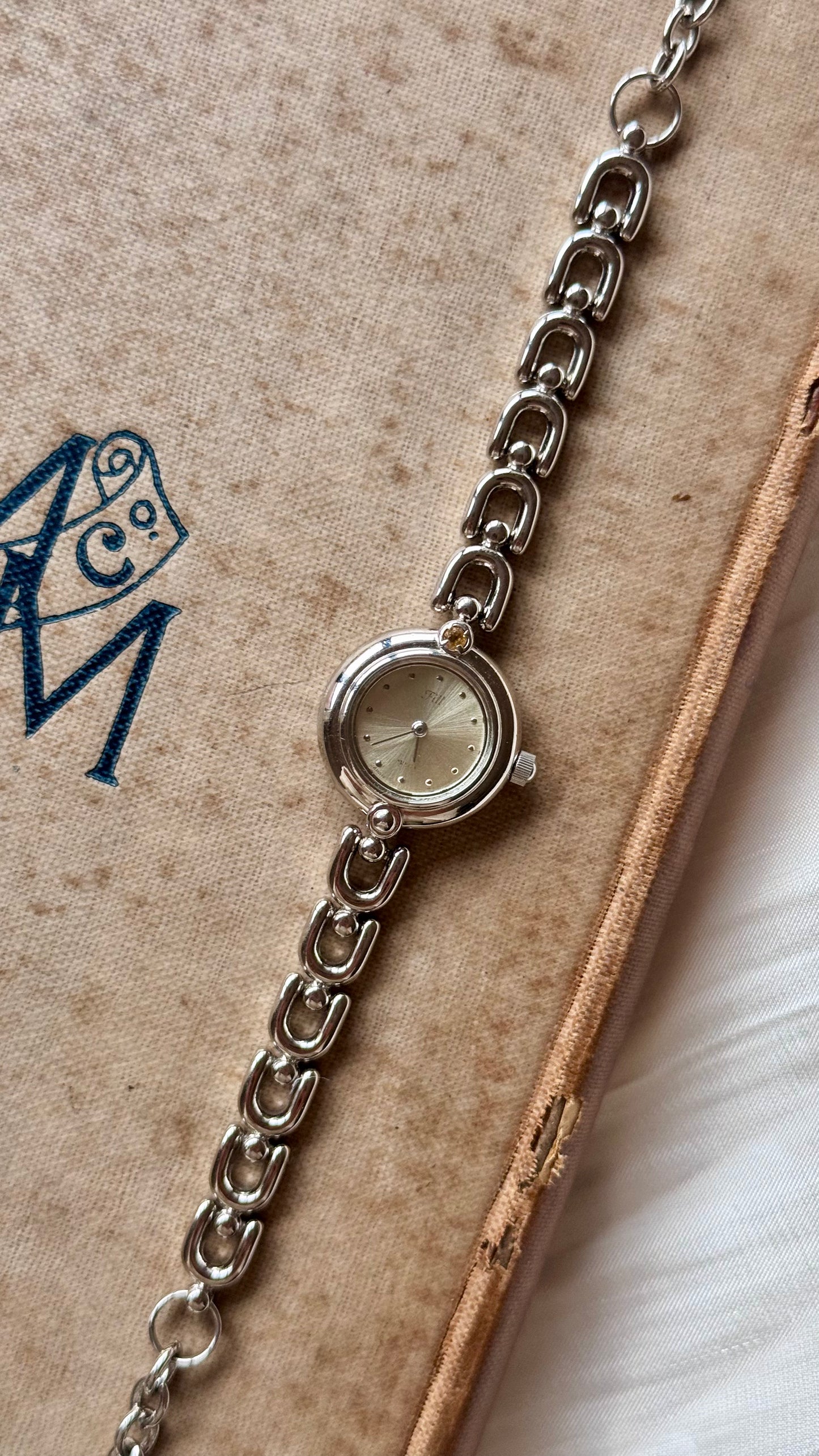 1993 Vintage Citizen Fill Watch - Near mint