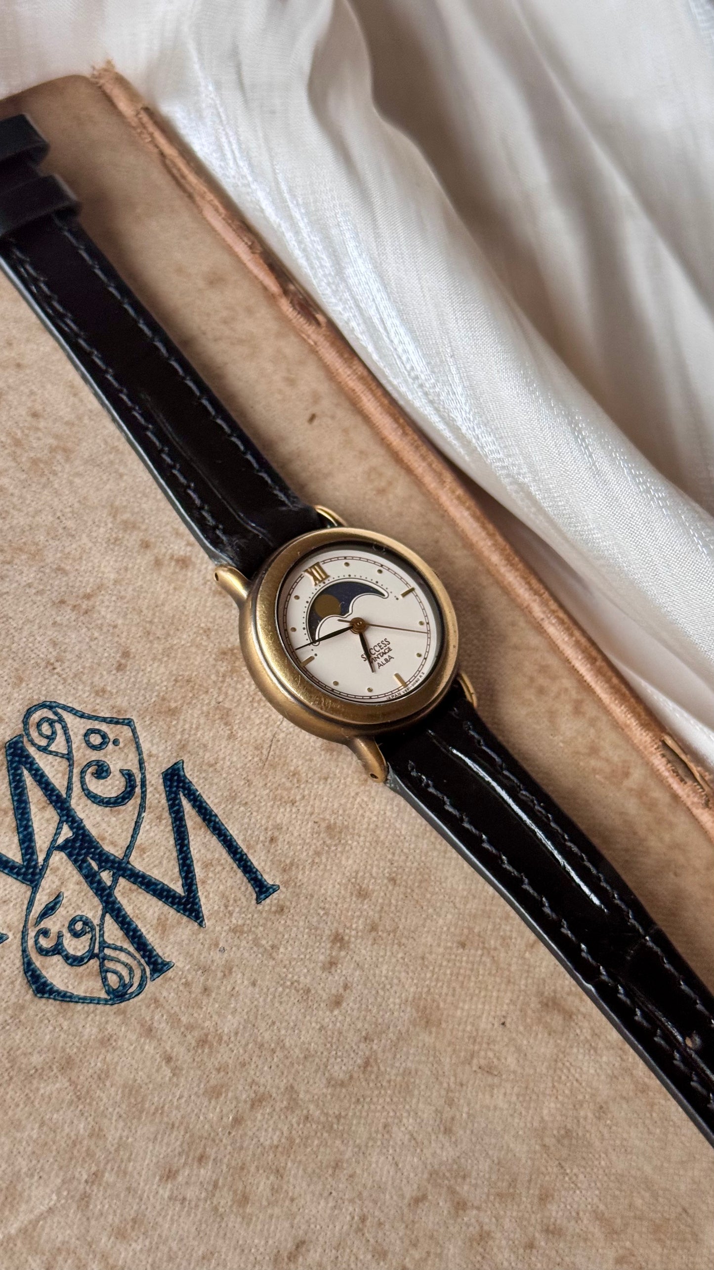 Super Rare Vintage Seiko Alba Watch- Moon Calendar