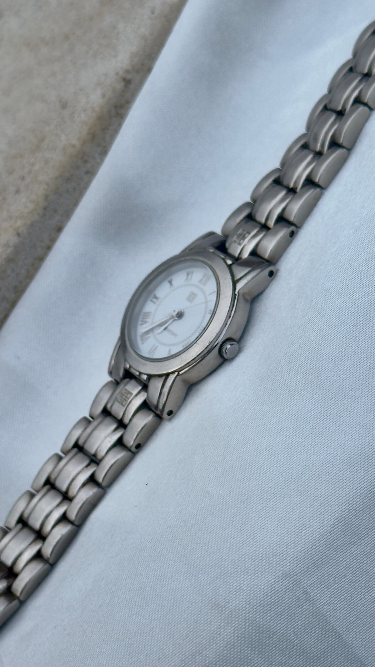 Classic Givenchy Vintage Watch - Roman Dial