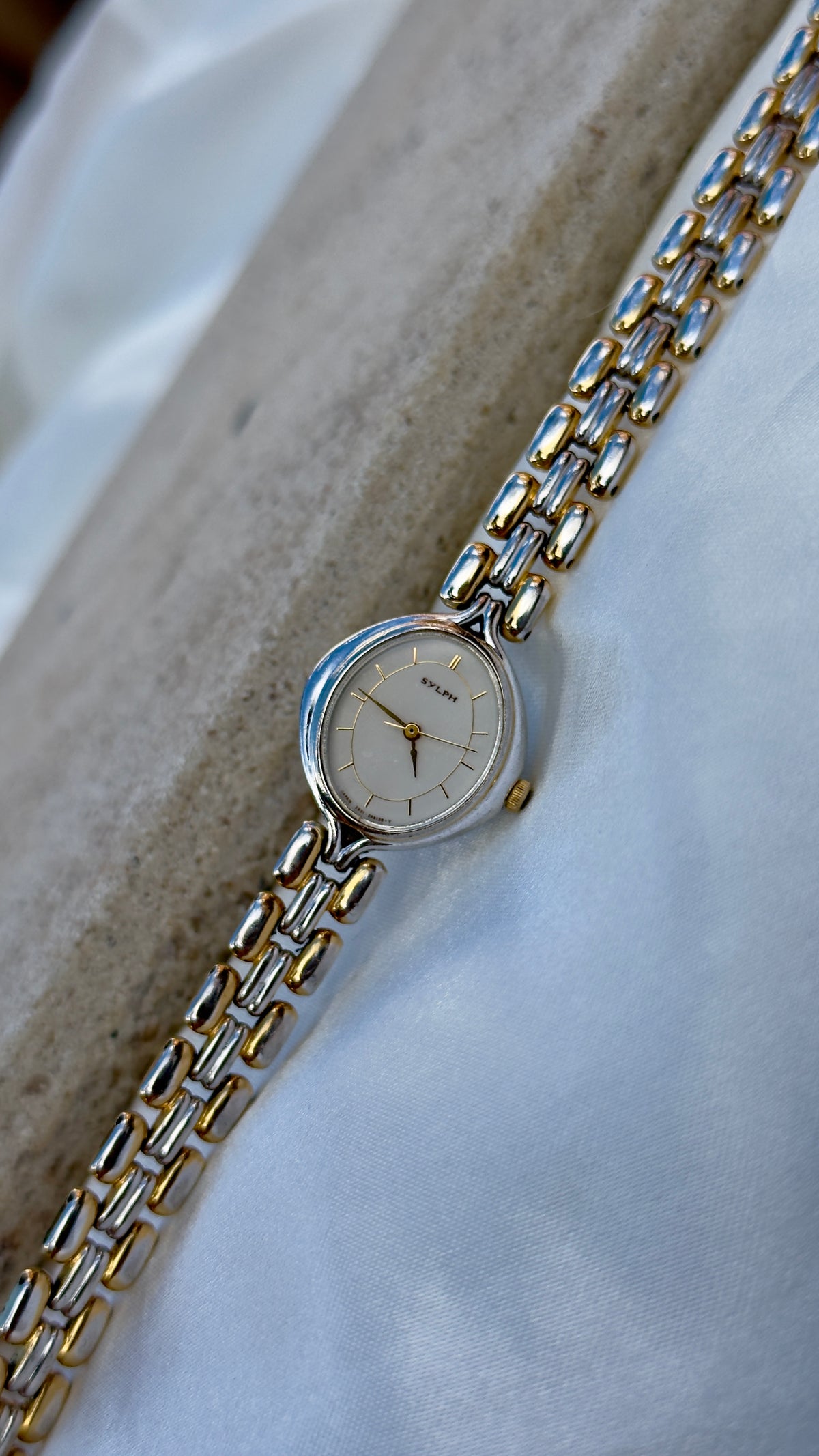 1997 Vintage Citizen Sylph Watch - Oval Face