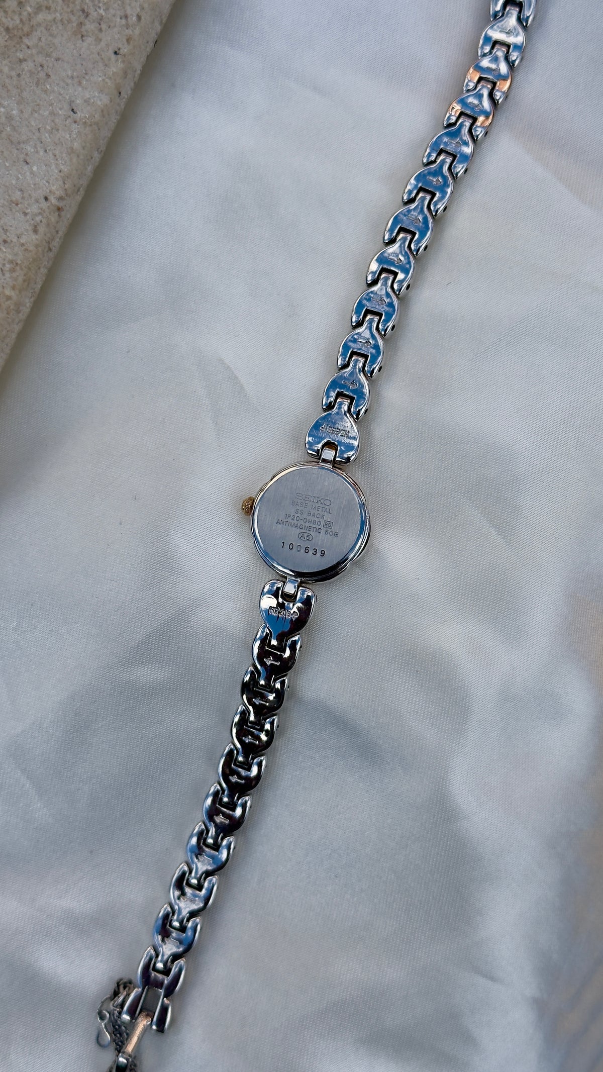 1991 Super Rare Vintage Seiko Tissé Watch - Flower case, mint condition