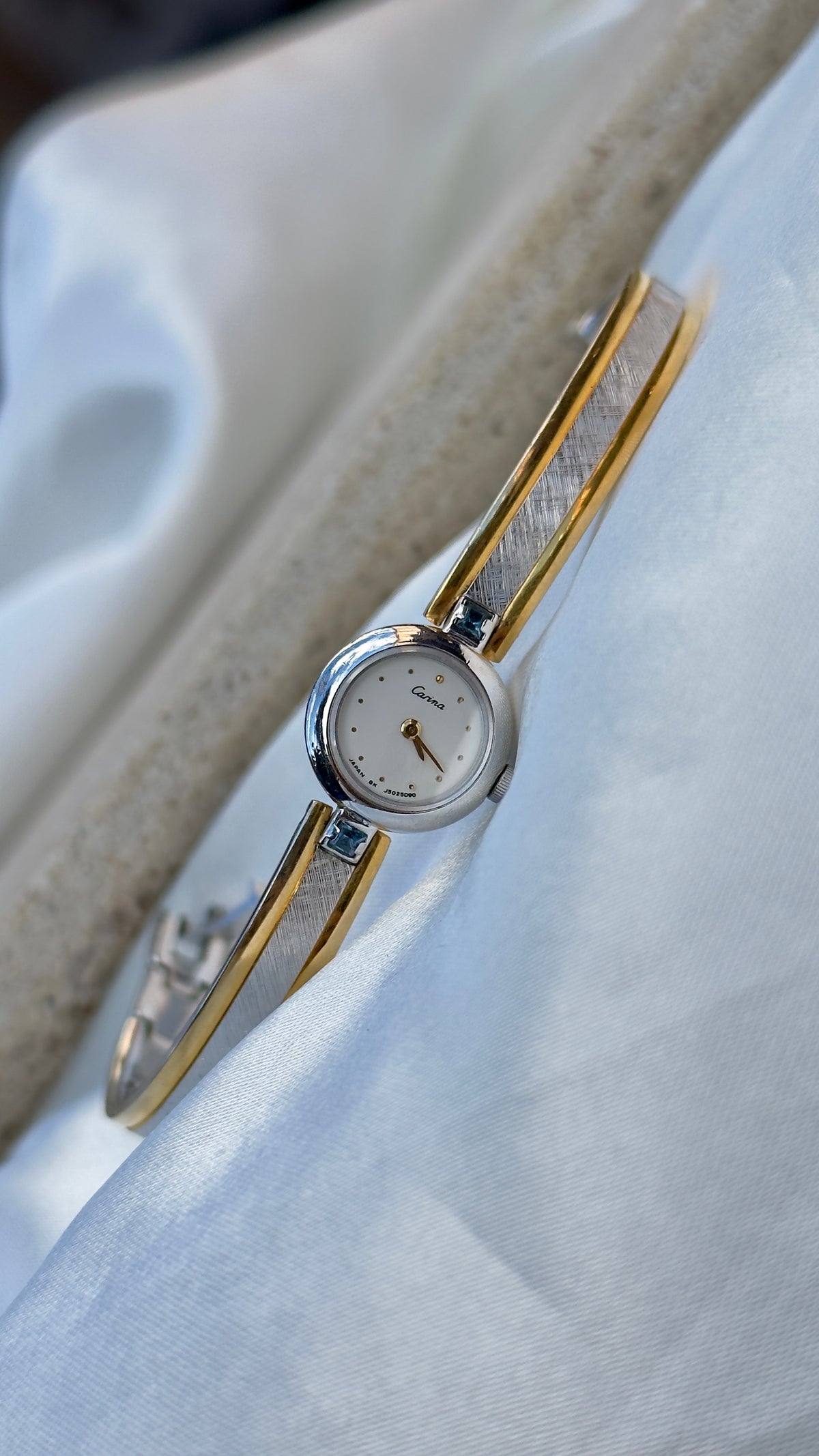 Carina by ORIENT vintage watch - open bangle style
