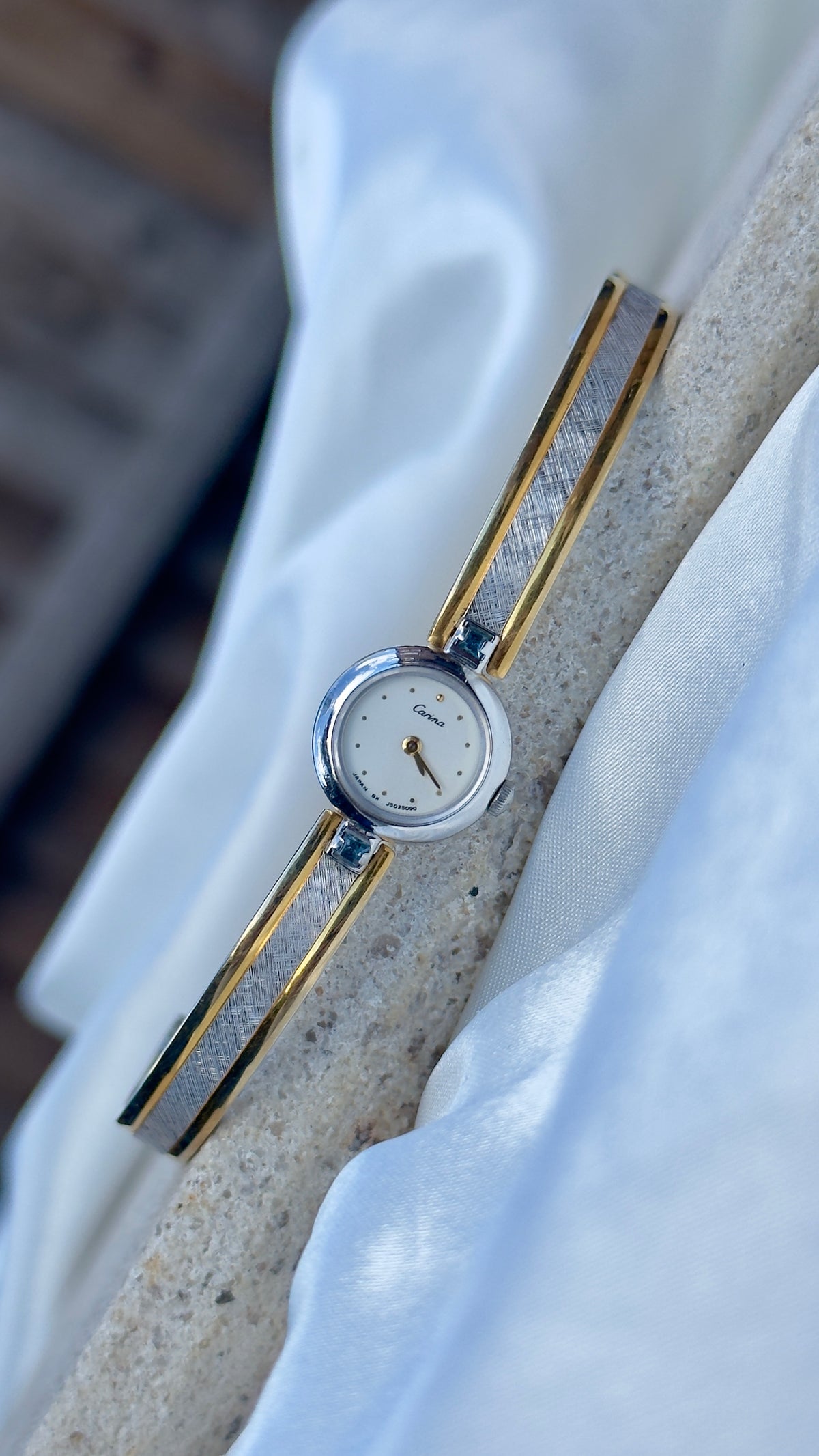 Carina by ORIENT vintage watch - open bangle style