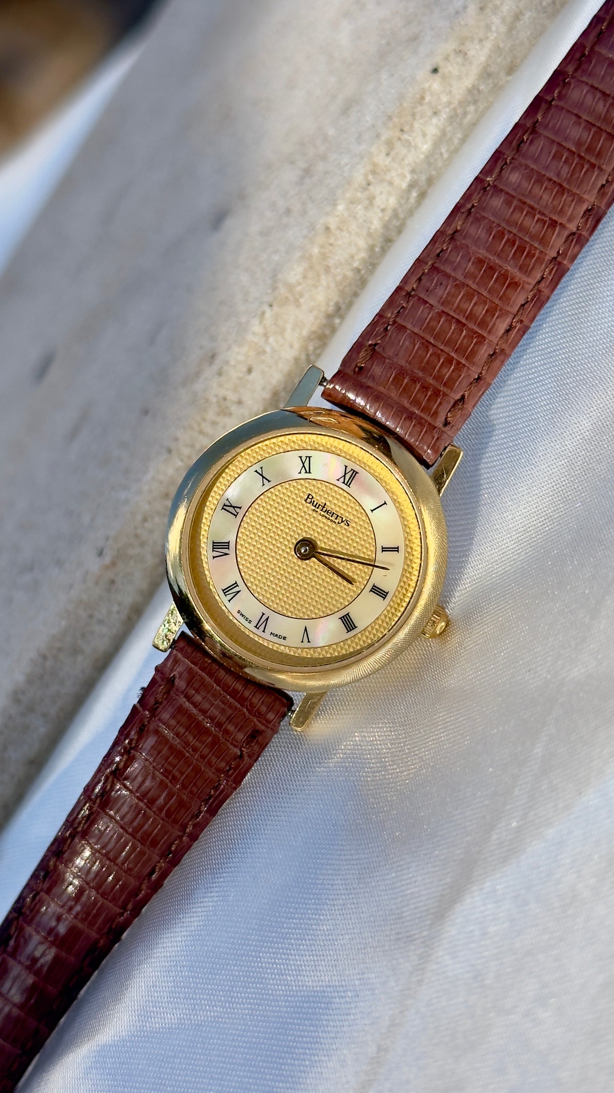 Vintage Burberrys Watch 6000L
