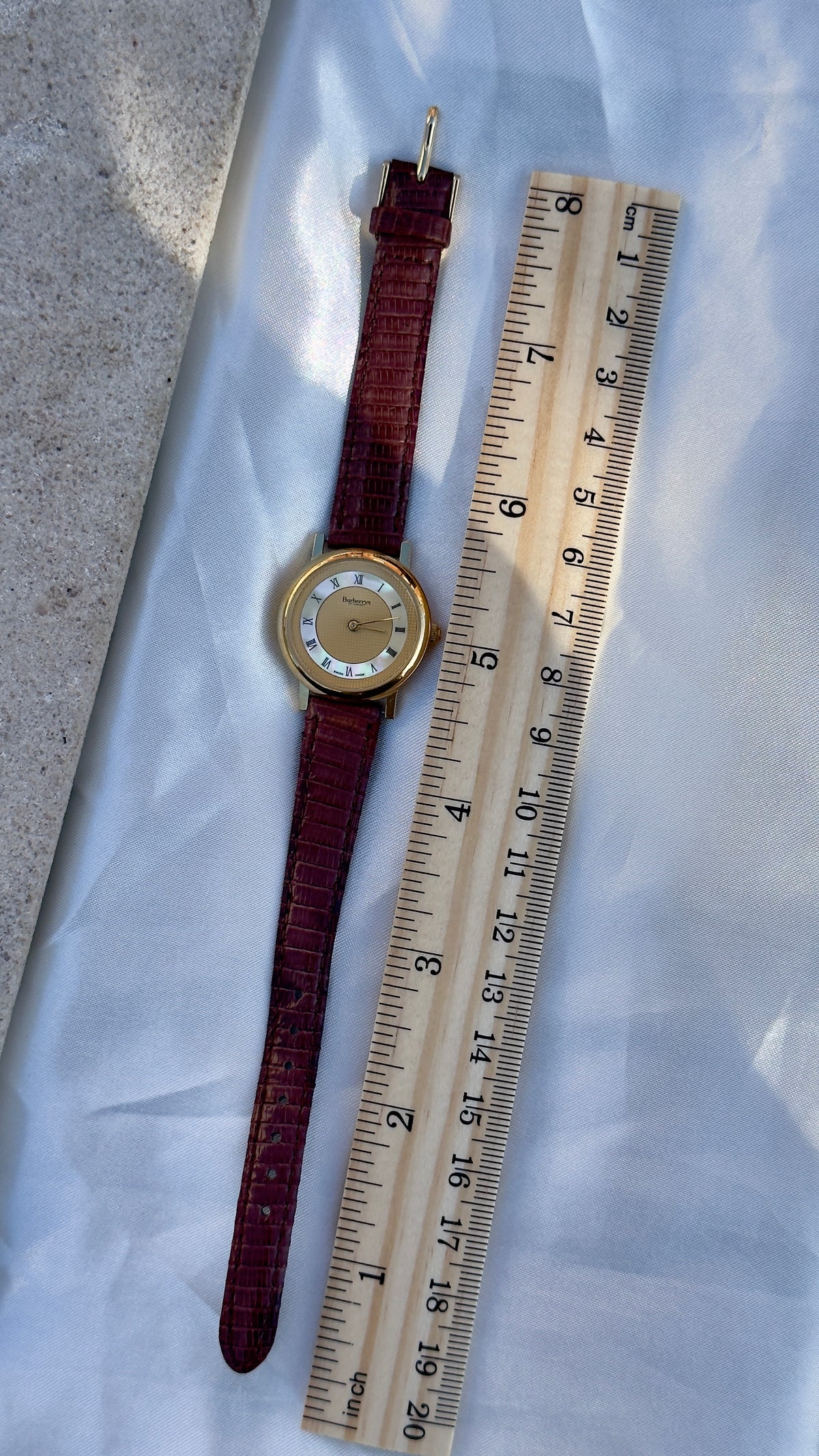 Vintage Burberrys Watch 6000L