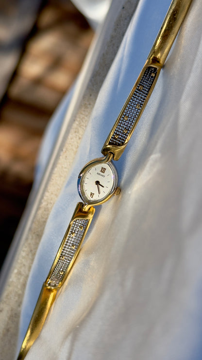 1997 Seiko vintage watch - open bangle