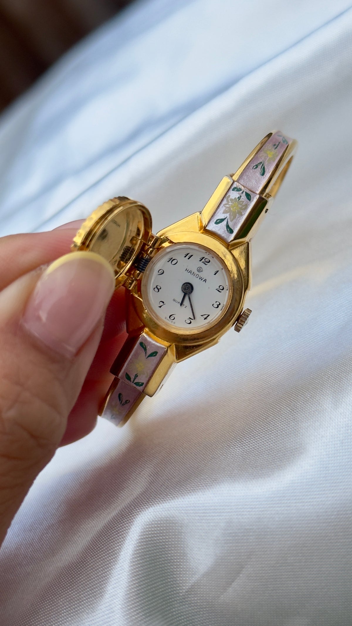 Hanowa Peekaboo vintage watch