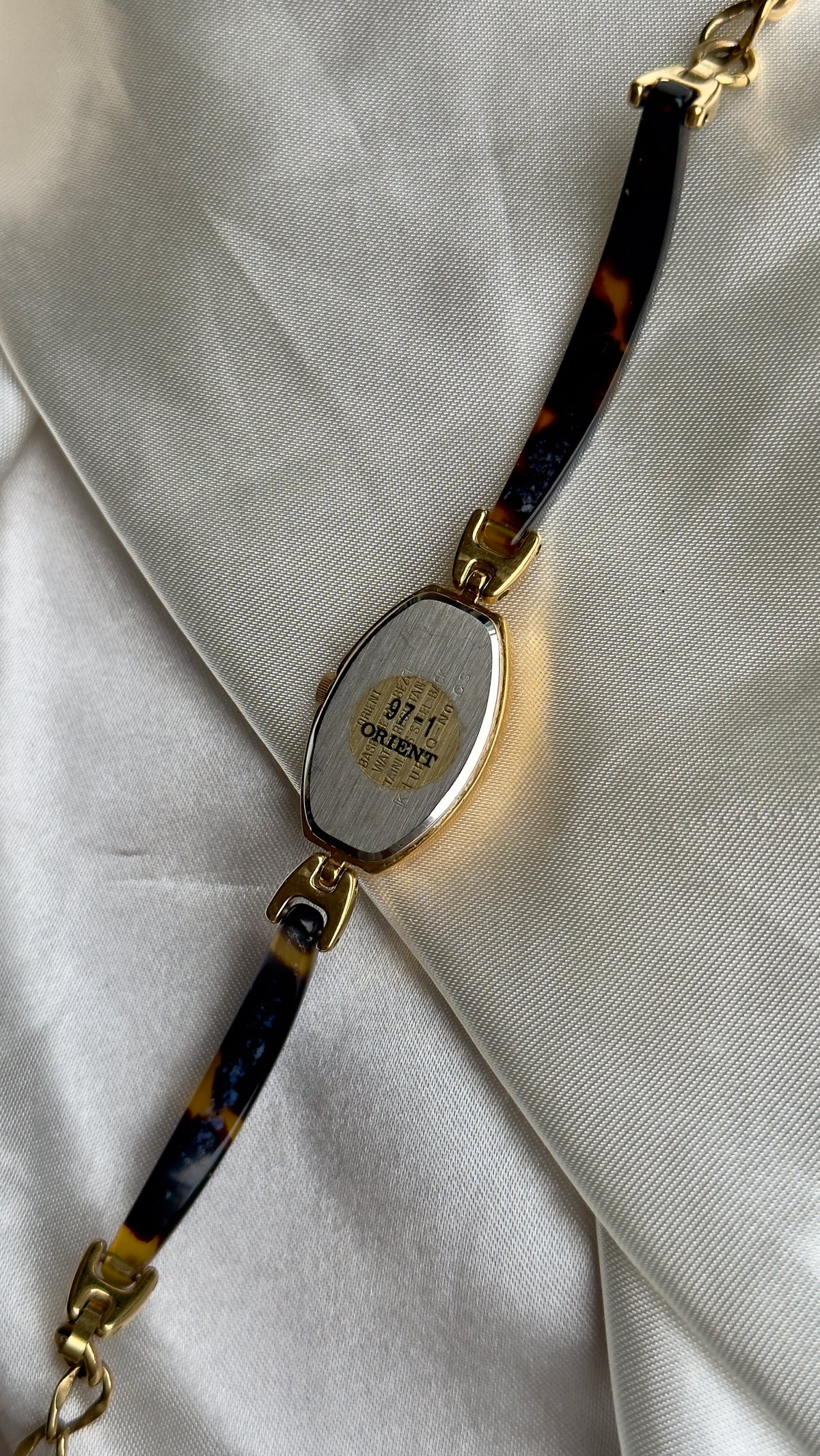 Autumn Special | ORIENT Vintage Tortoiseshell & Gold Watch
