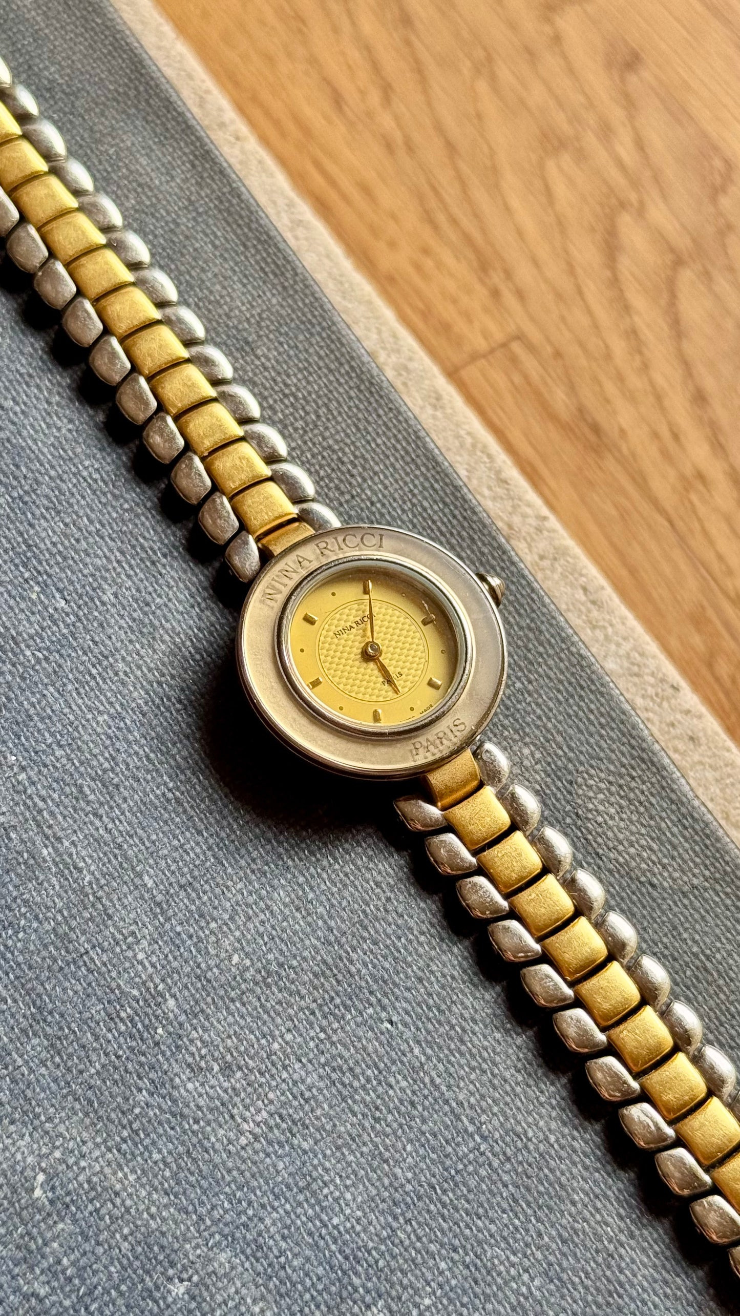 Nina Ricci vintage watch