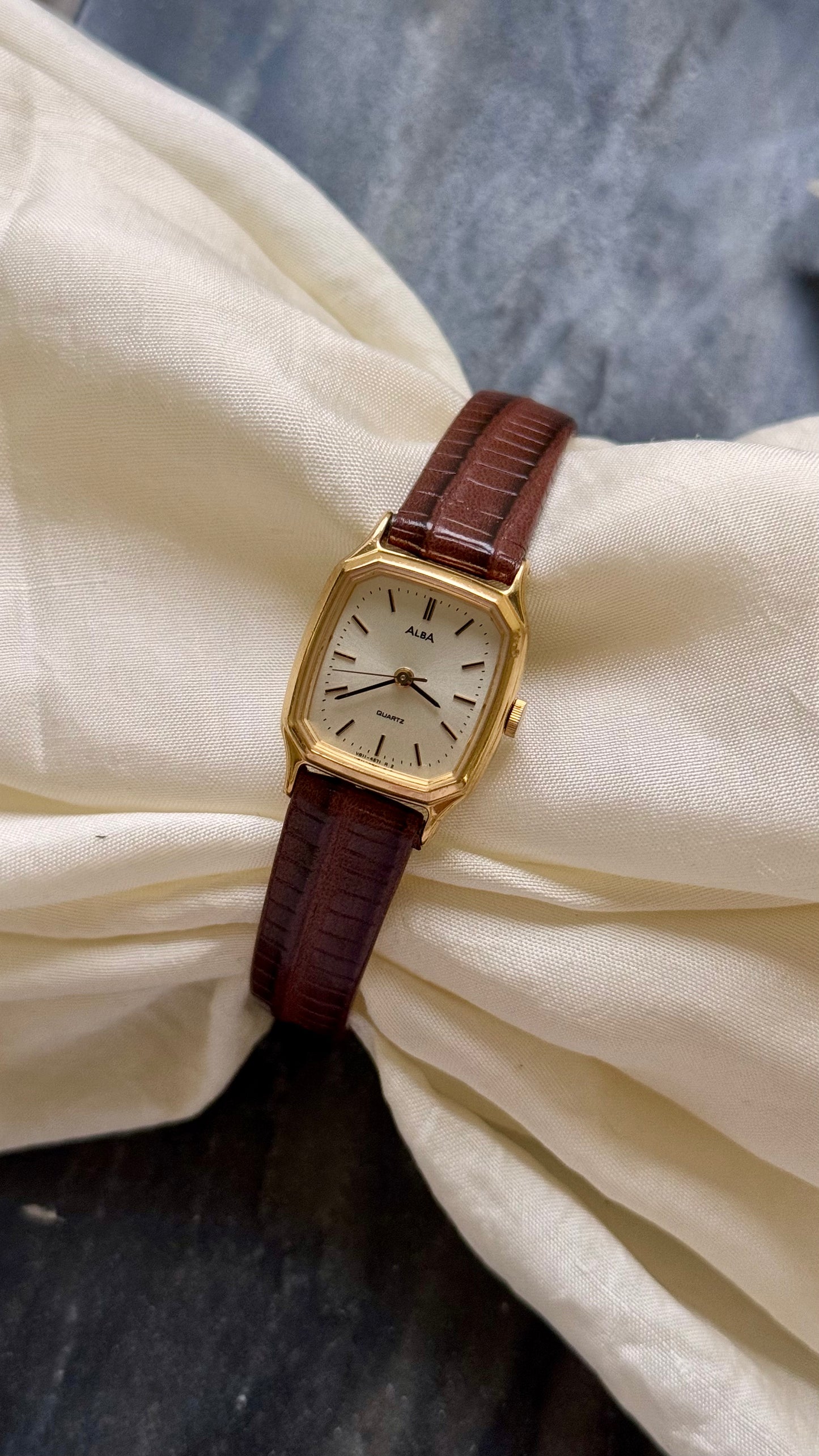 Seiko Alba vintage watch 1990