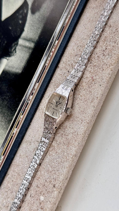 Super rare Technos vintage watch -  Manual Wind