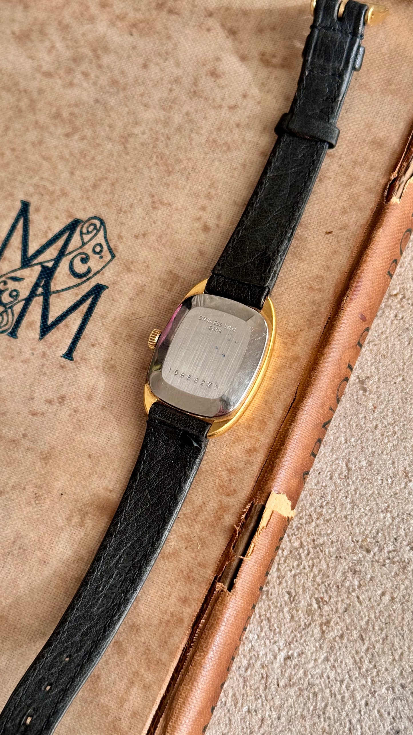 Longines Ladies Watch - Manual Wind - Near mint with original leather and buckle