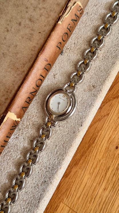 Mila Schön Vintage Watch - Dainty bracelet with slim case