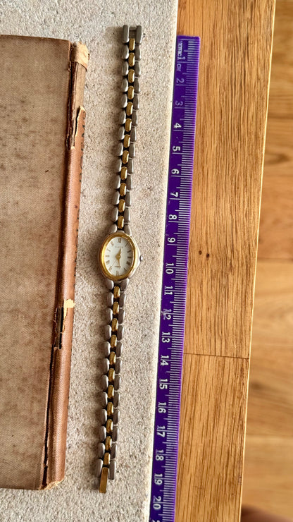 Citizen Cletia 1990s Vintage watch - Oval dial, near mint