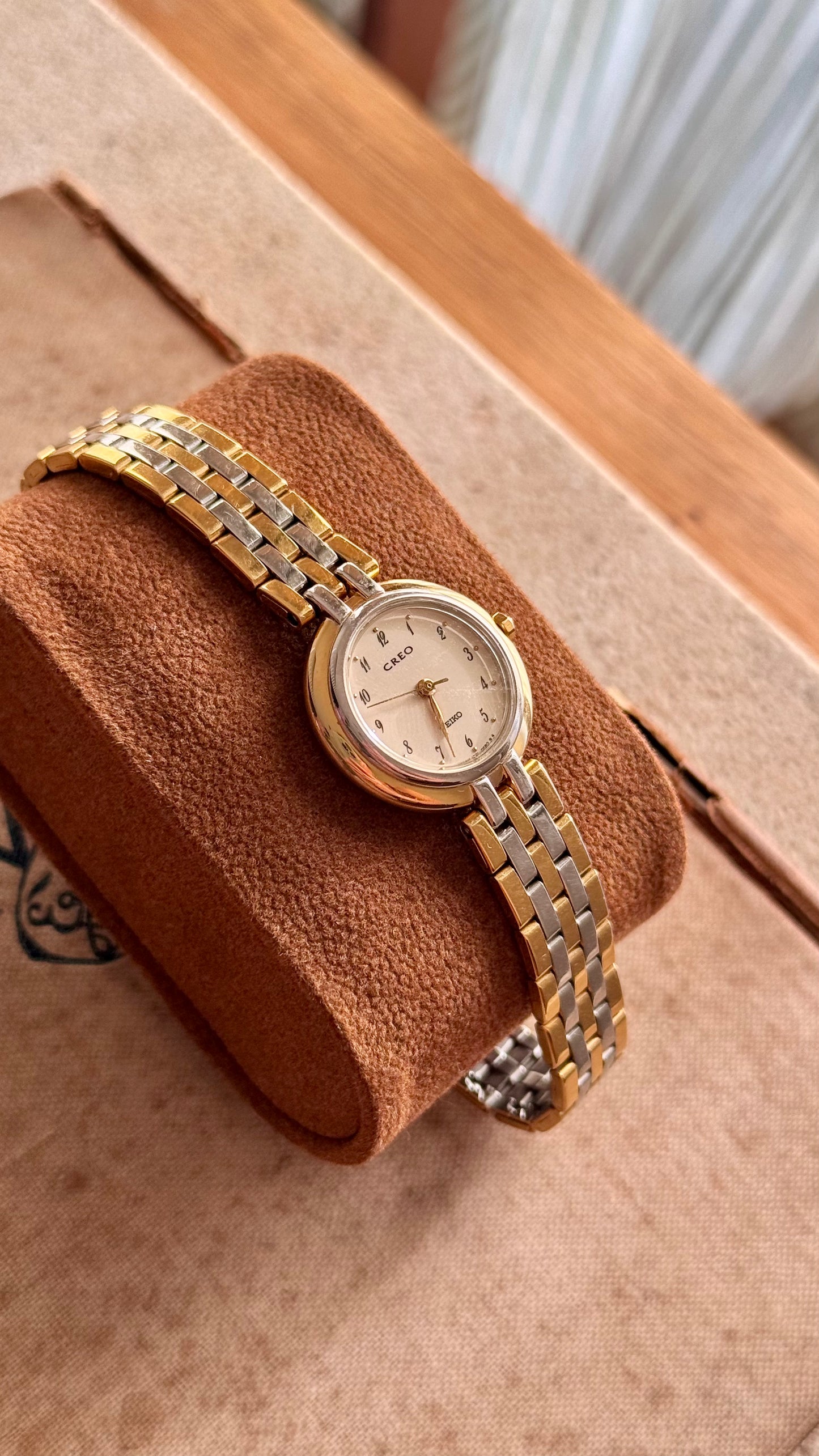 1990 Vintage Seiko Creo Watch - Near mint condition