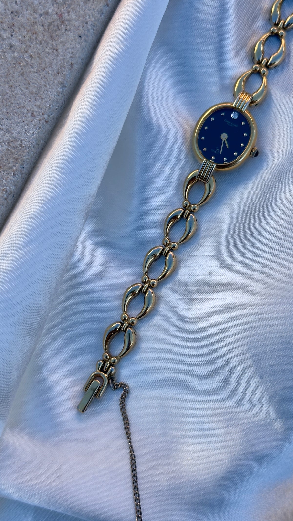 Gianni Accardi Milano Vintage Watch 1990s - Oval Dial