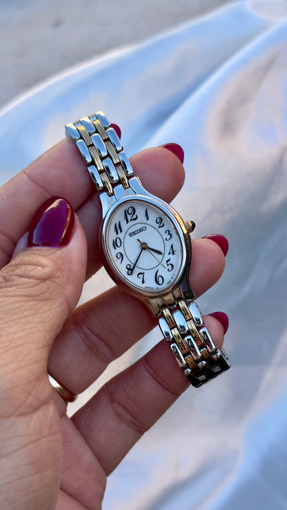 Classic Seiko Oval Vintage Watch 1997