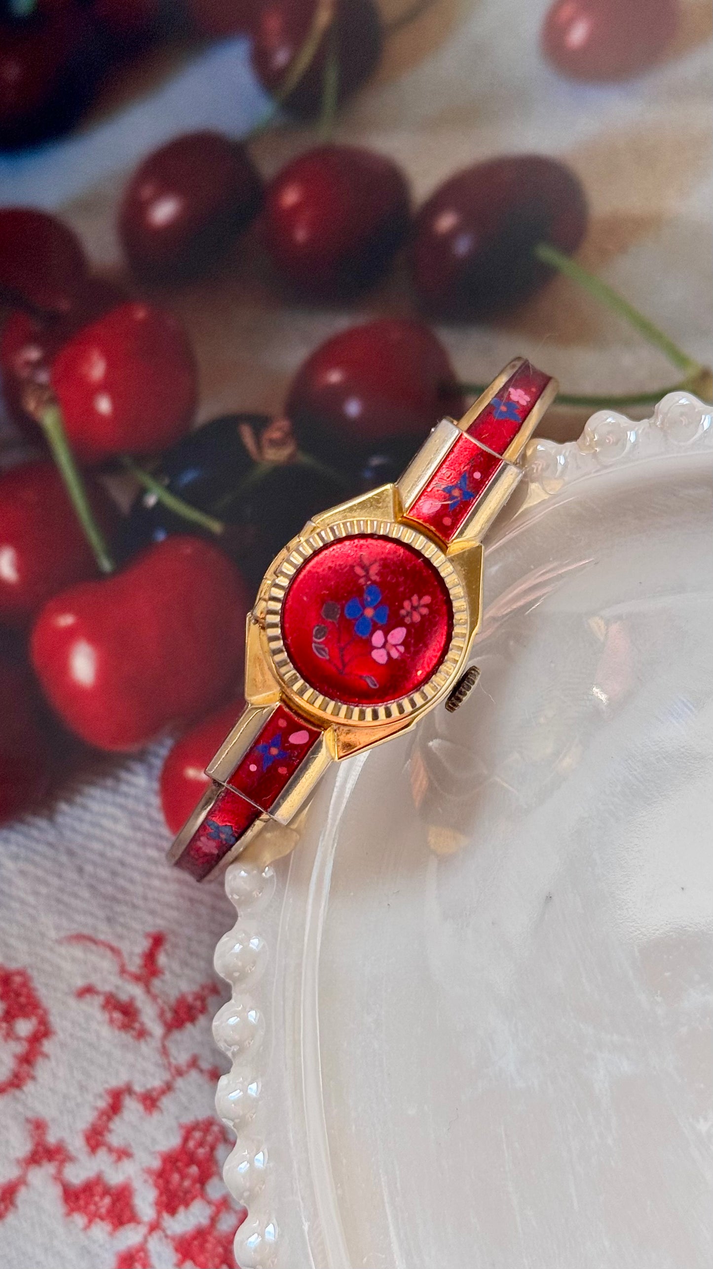 Peek-a-boo Watch Collection